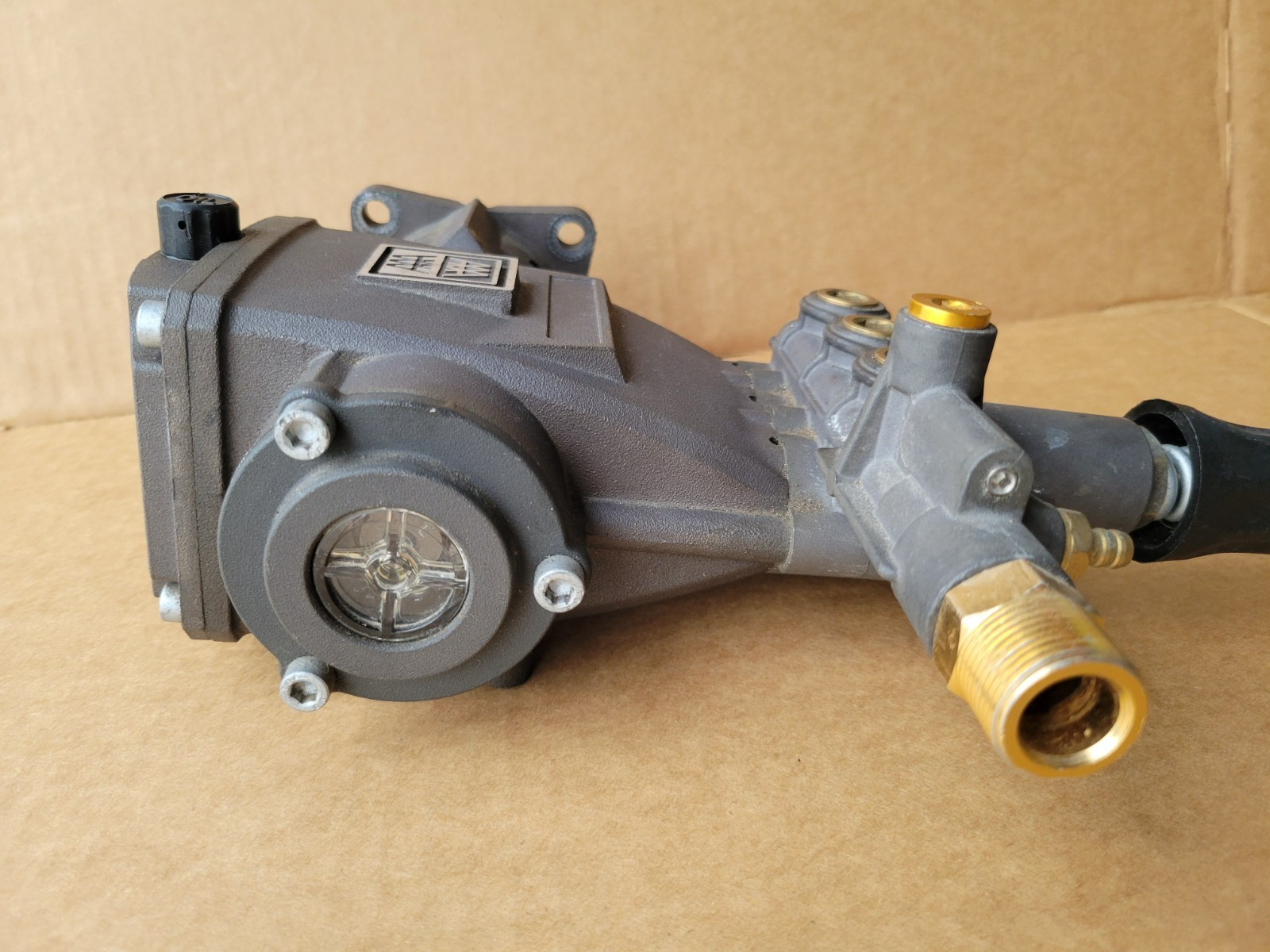 3600 psi AAA Pump 4300017 ((( For Parts or Repare ))) No tested