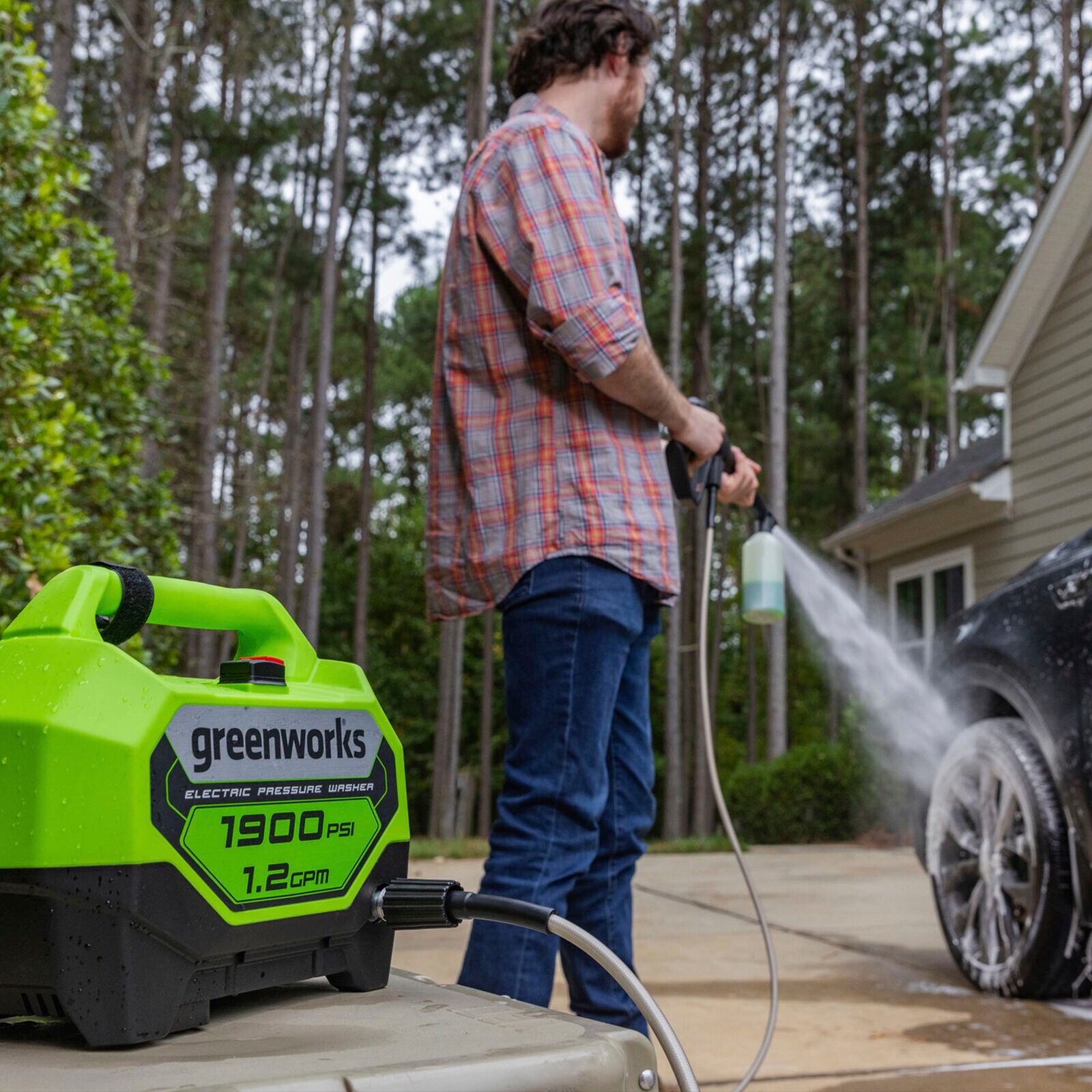 Greenworks 1900 PSI 1.2 GPM Electric Pressure Washer Combo Kit, Green ~ New