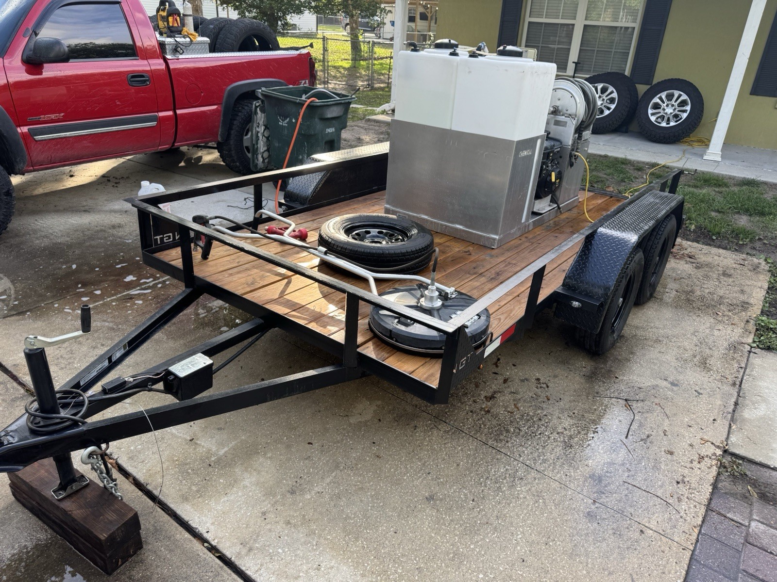 SESW super 8 skid and trailer