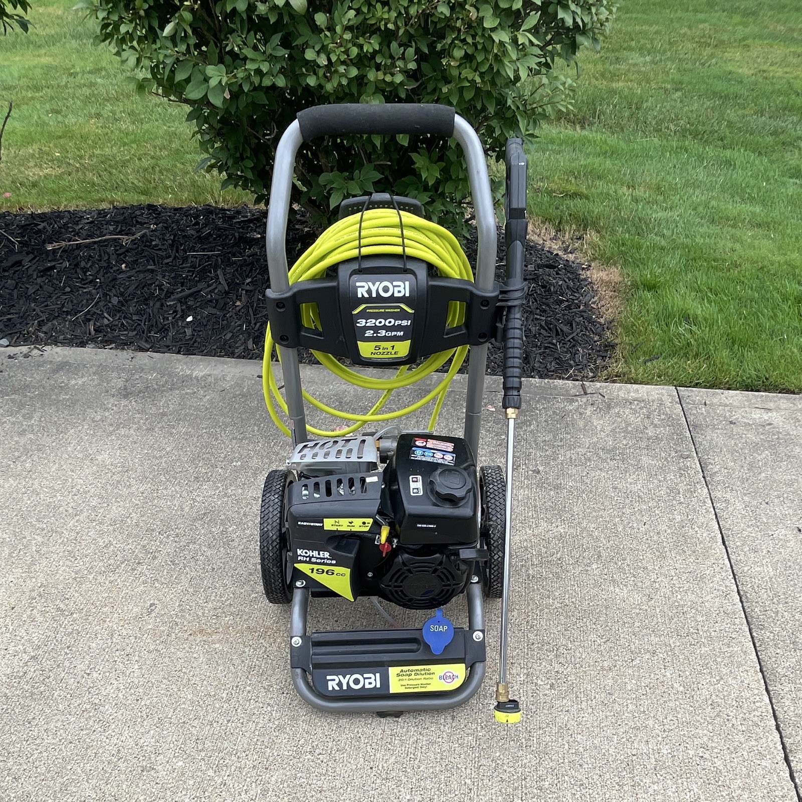 Ryobi 3200 PSI 2.3 GPM Gas Pressure Washer 196cc 4-Stroke Hose Reel