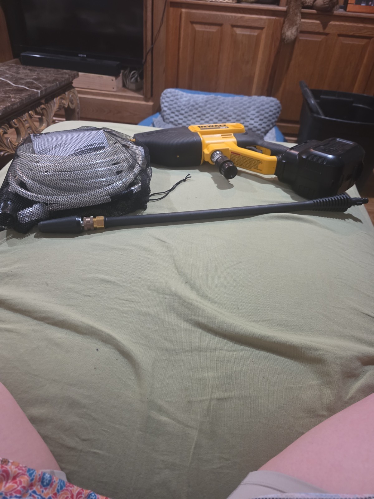 DeWalt DCPW550B 20V MAX 550 PSI Cordless Power Cleaner Tool Only