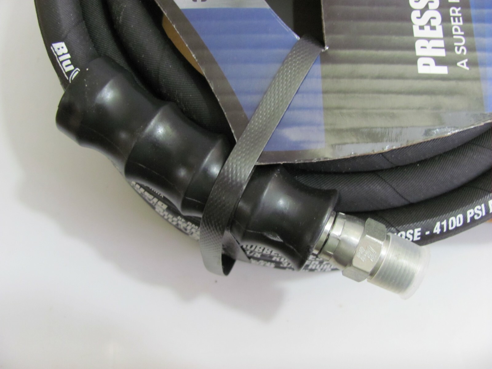 BluBird PW3835 BluShield 35′ X 3/8″ Rubber Pressure Washer Hose 3/8″ Male NPT Ft