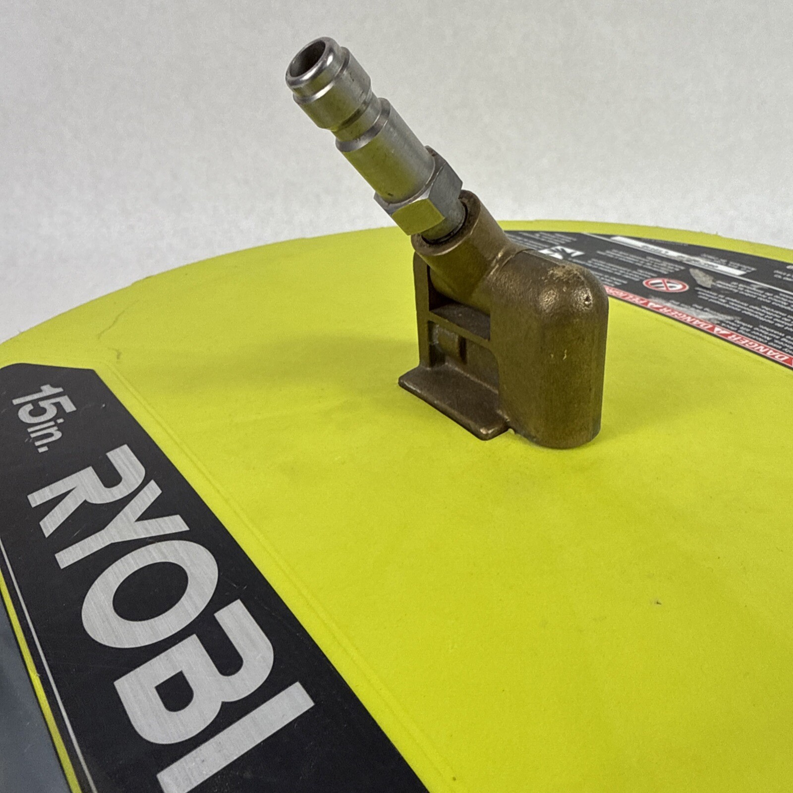 Ryobi RY31SC01 15 in. 2500 – 3300 PSI Surface Cleaner For Gas Pressure Washer