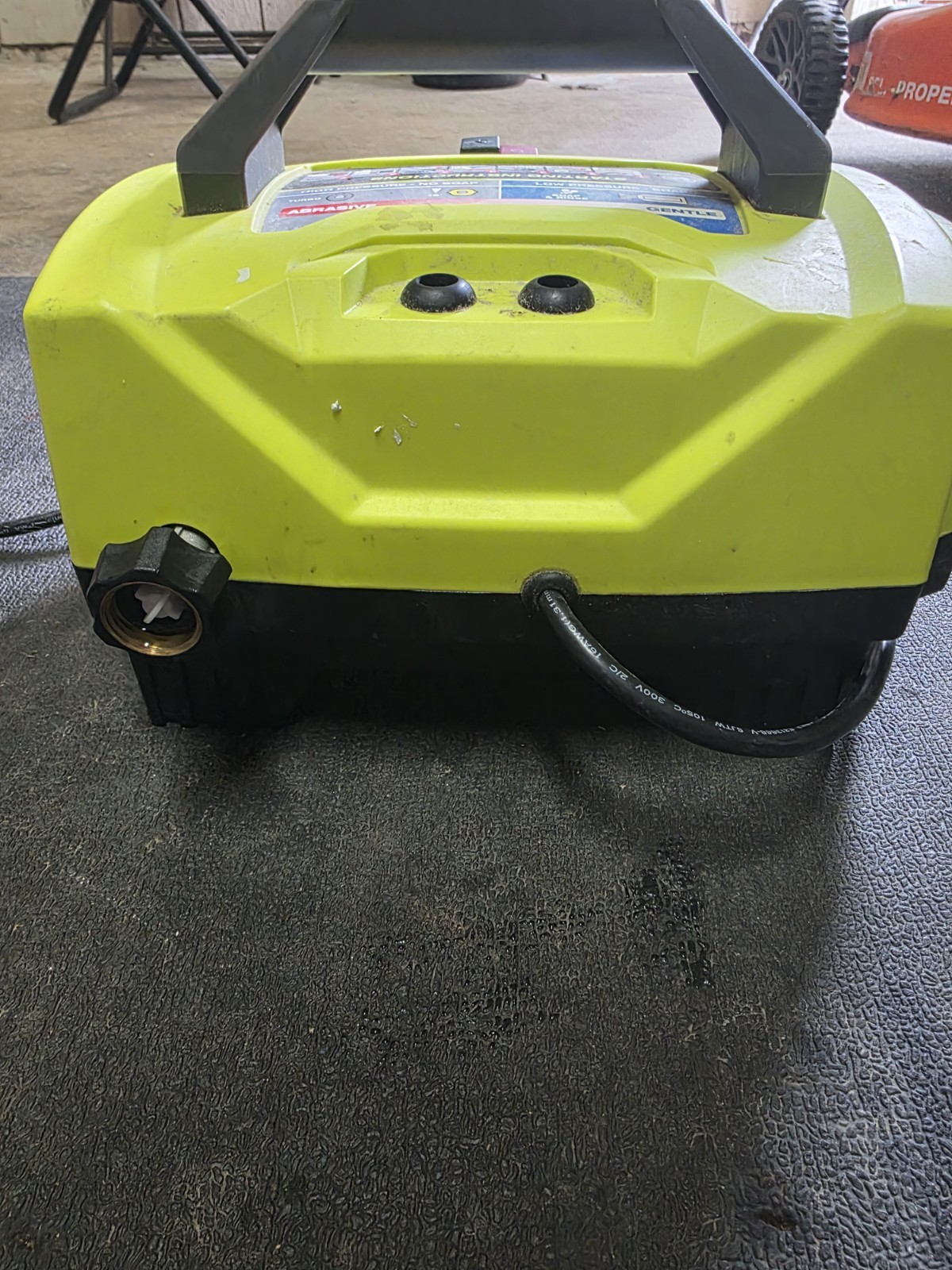 Ryobi RY41802VNM 1800psi 1.2 GPM Electric Pressure Washer -W61 Working
