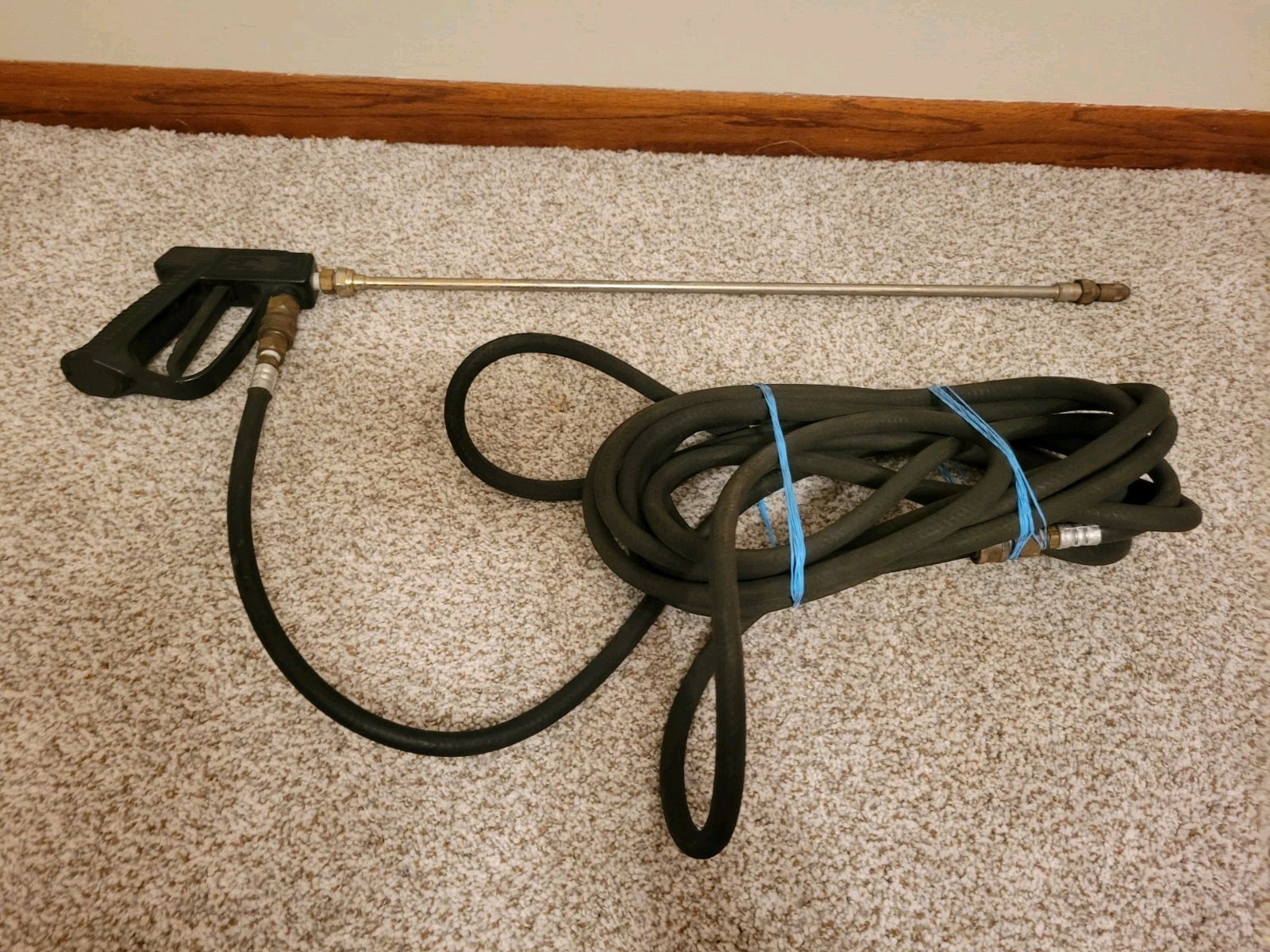 AR MV910 Pressure Washer Gun With 20+ Feet Of Hose, 2000 Psi Italy