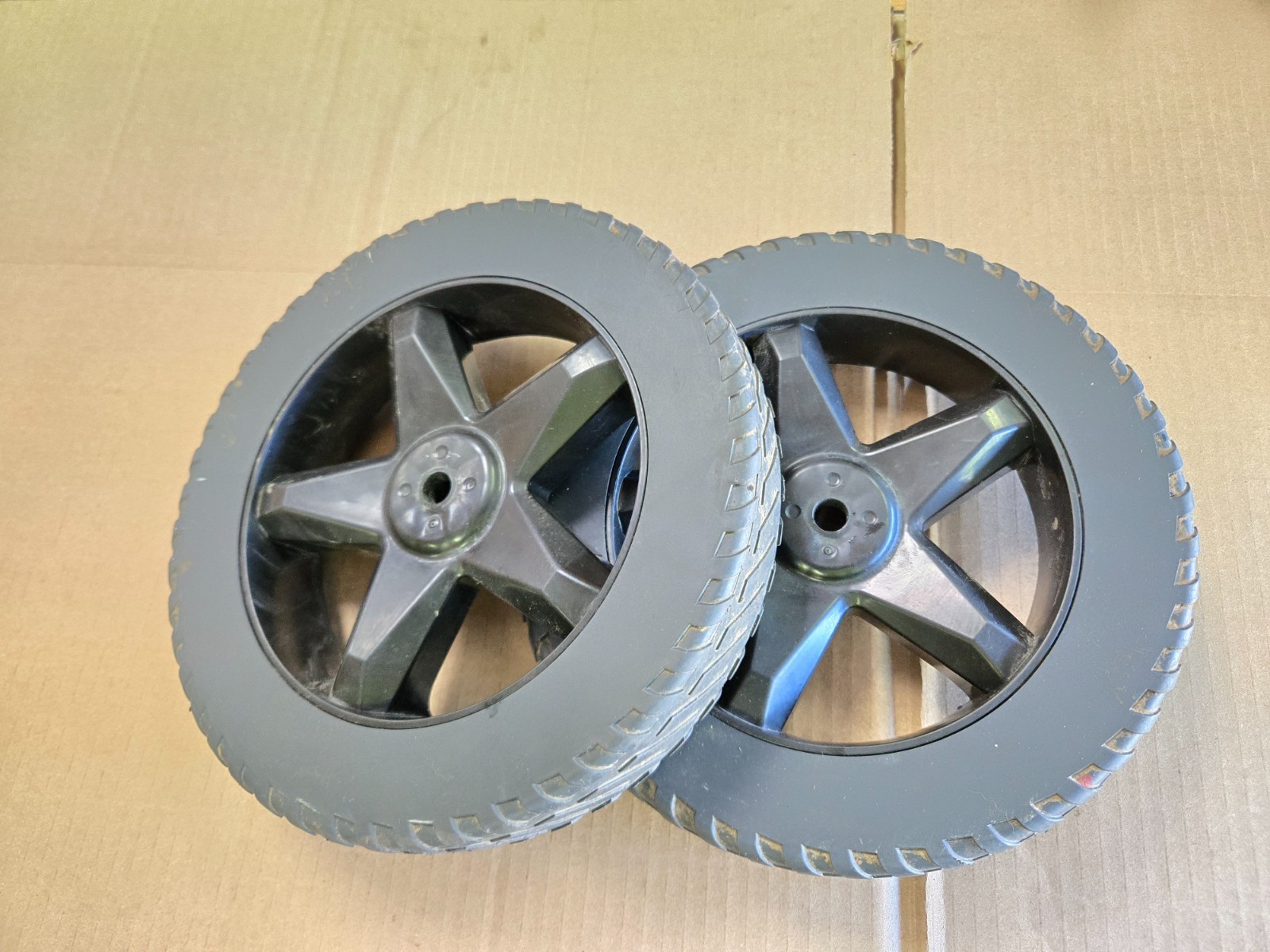 Craftsman Pressure Washer 10″ Wheel Set 84001734