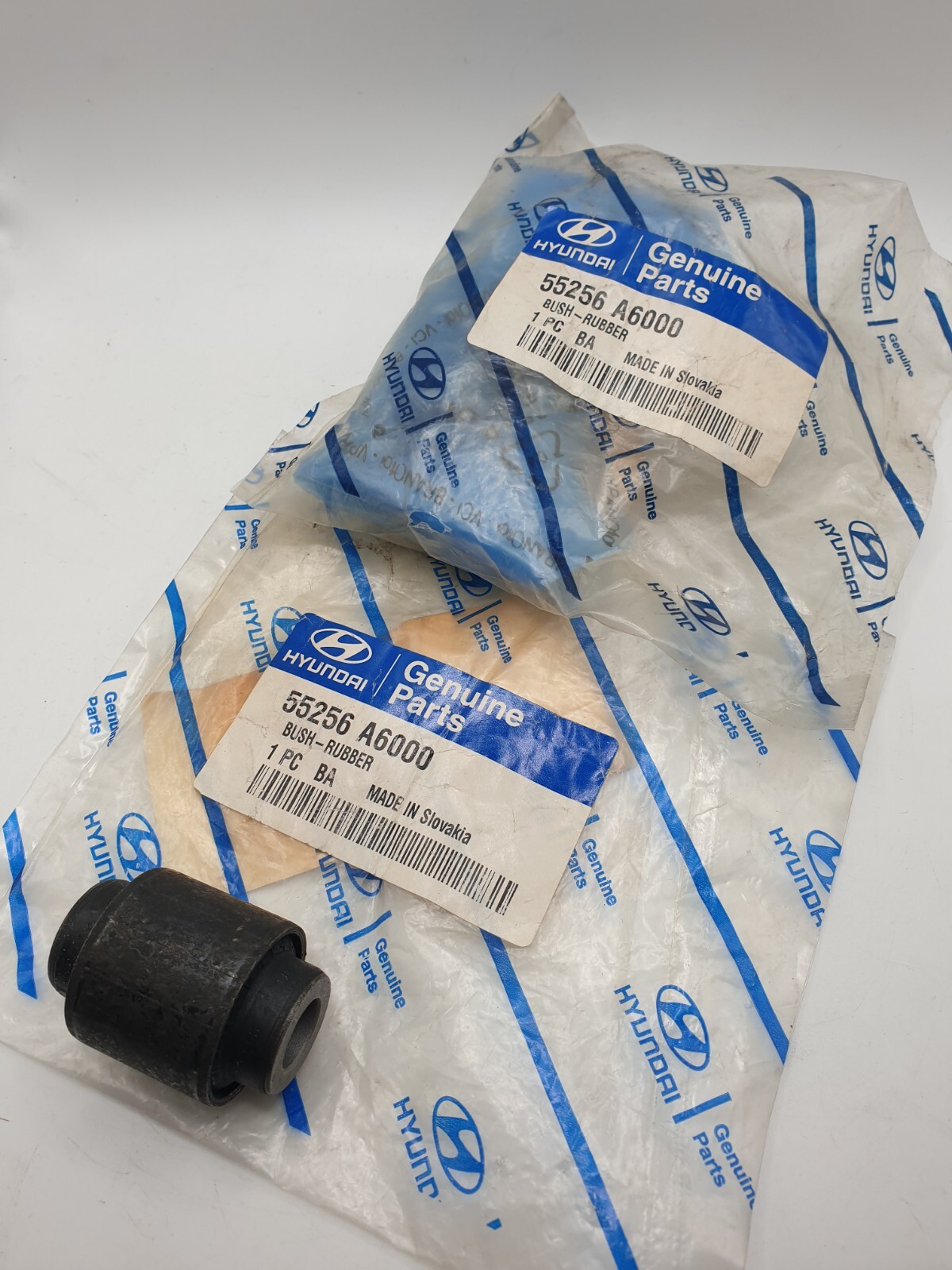 Hyundai i30 Genuine Trailing Arm Bushes Set Of Two 55256A6000 New OEM Part