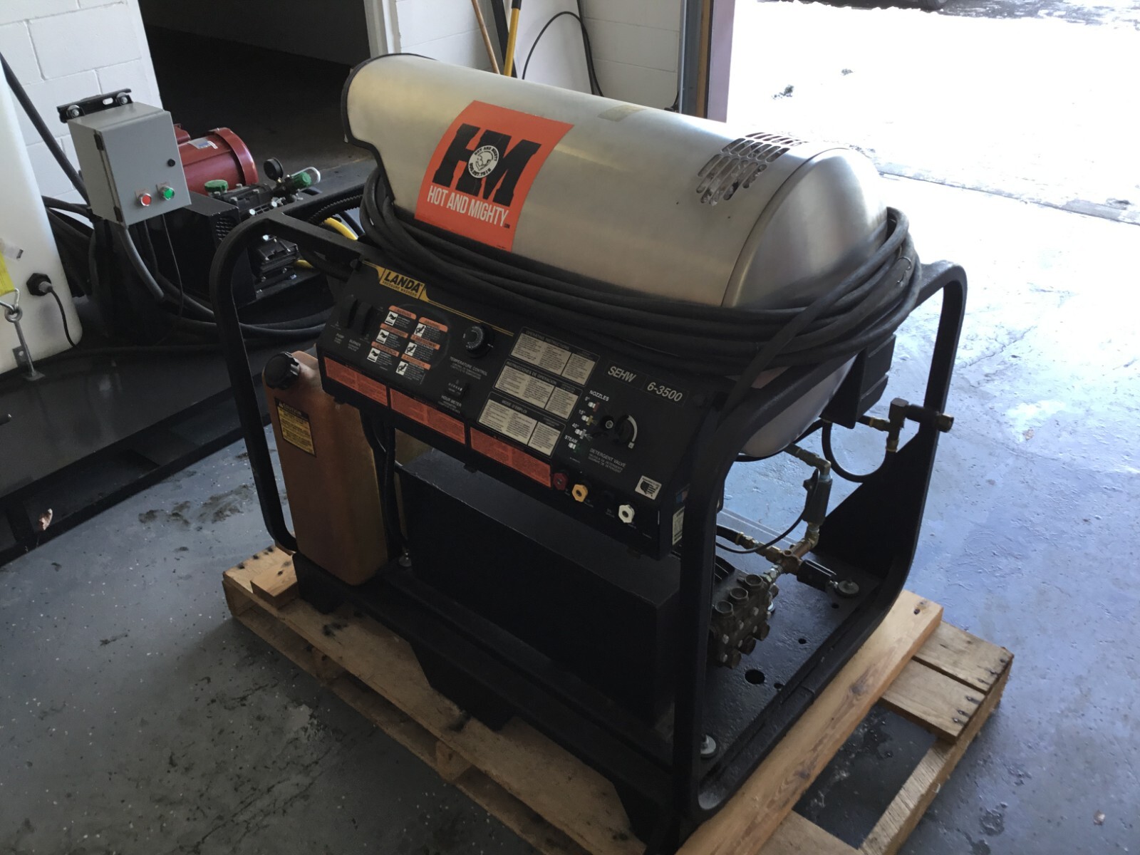 Landa – SEHW – Hot Water Skid – Electric Powered Pressure Washer