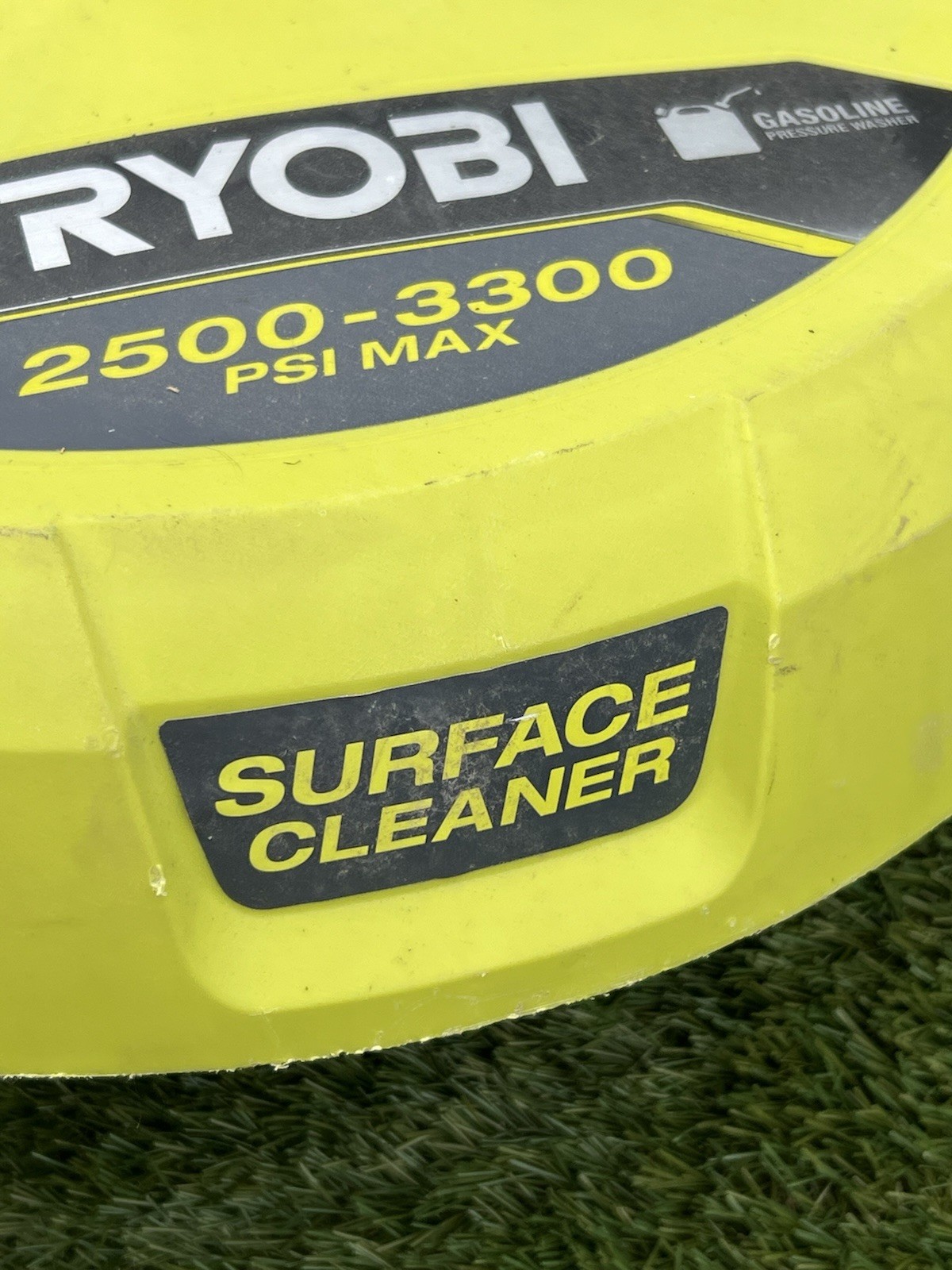 Ryobi RY31SC01 15 in. 2500 – 3300 PSI Surface Cleaner for Gas Pressure Washer