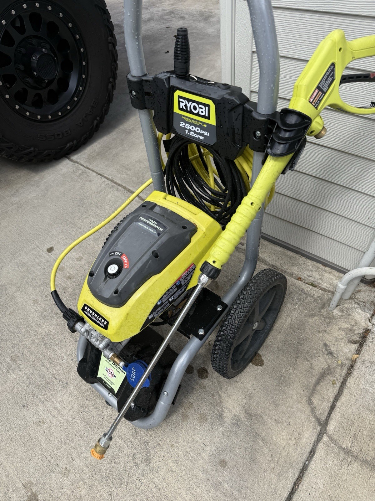 RYOBI 2500 PSI Corded Electric Cold Water Pressure Washer, 1-Gal Soap Tank