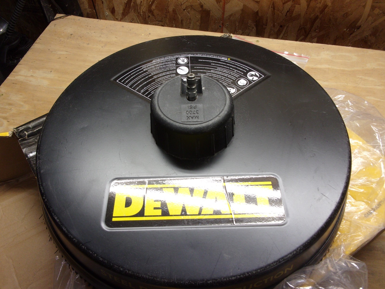 DEWALT 18″ PRESSURE WASHER SURFACE CLEANER – STEEL DECK # DXPA37SC