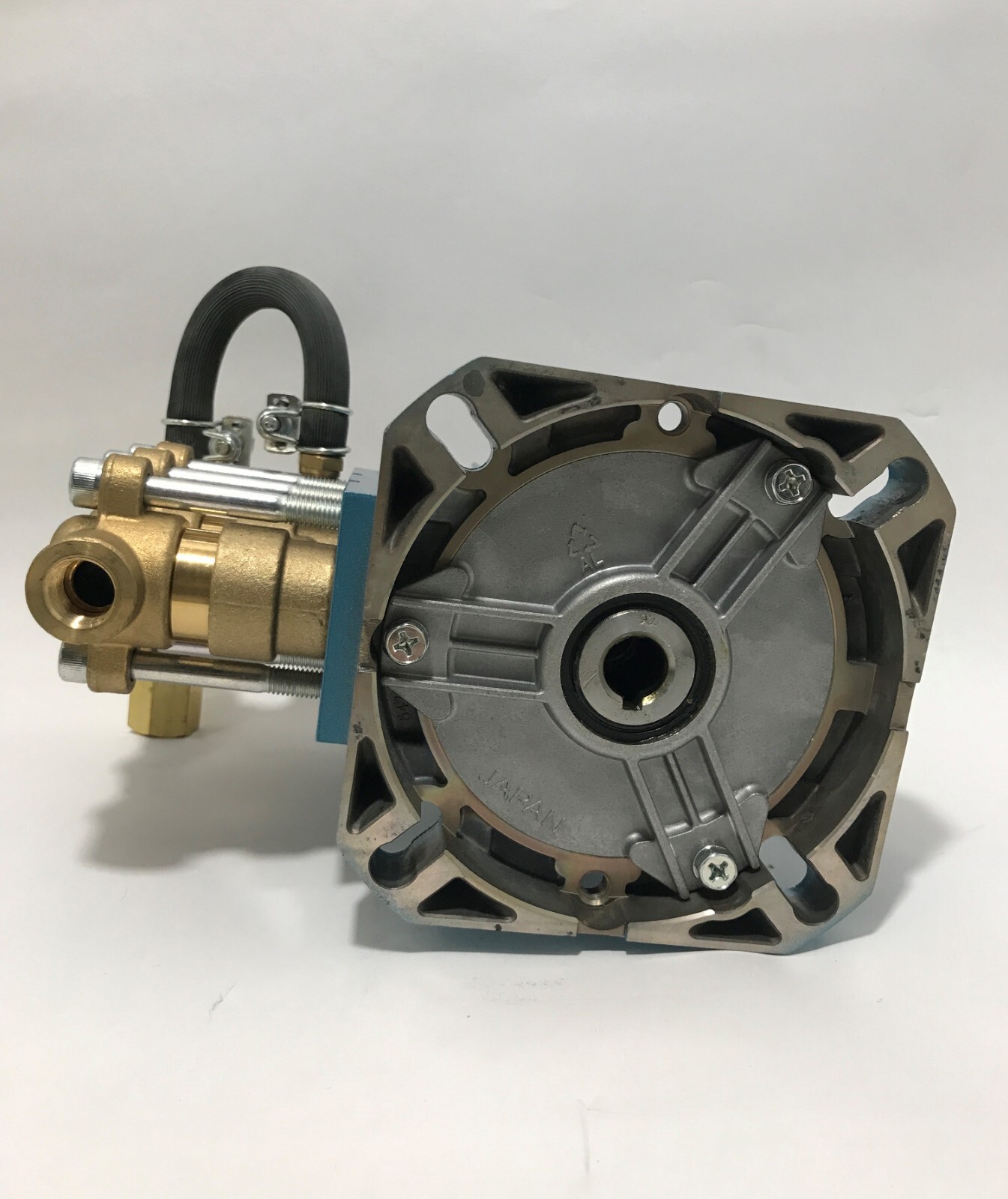 CAT 2SFX30ES PLUNGER PRESSURE PUMP 3 GPM 1500 PSI 3450 RPM 3/8″ ELECTRIC SHAFT