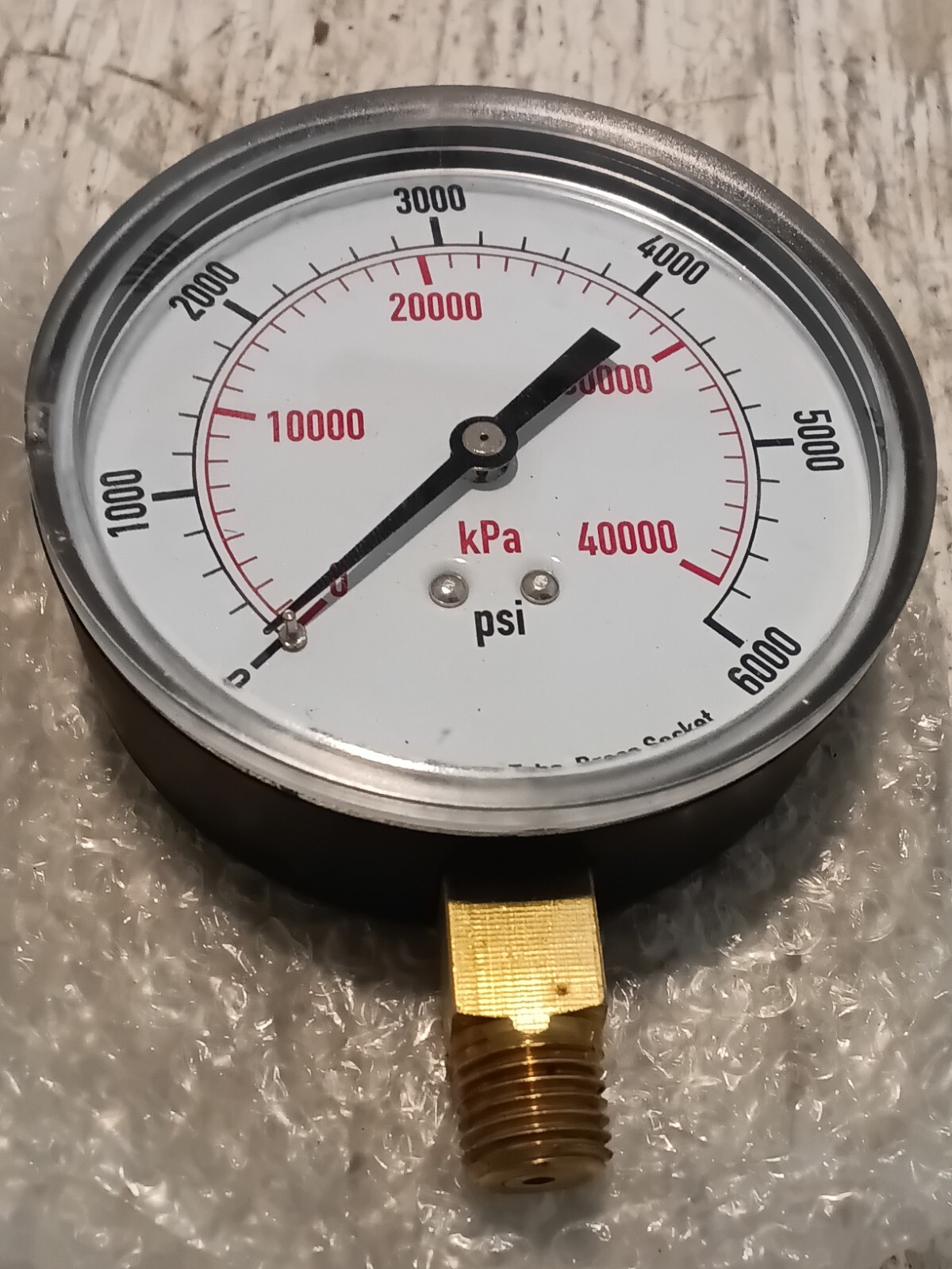PRESSURE GAGE: 3 1/2″ 0-6000 ABS CASE, BRONZE TUBE & BRASS CONNECTION – (C4D)