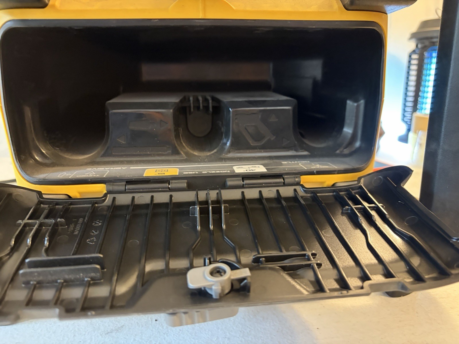 PARTS OR REPAIR DEWALT Pressure Washer 2100PSI Electric Cold Water DWPW2100