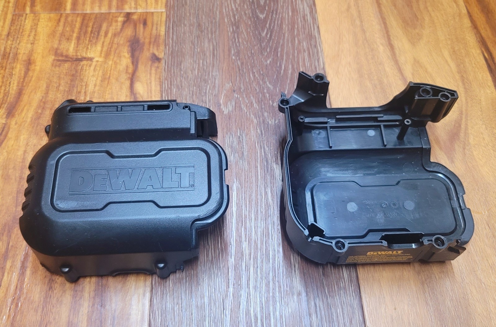 DEWALT BATTERY HOUSING FOR DCPW550 20V MAX 550 PSI Cold Water Pressure Washer
