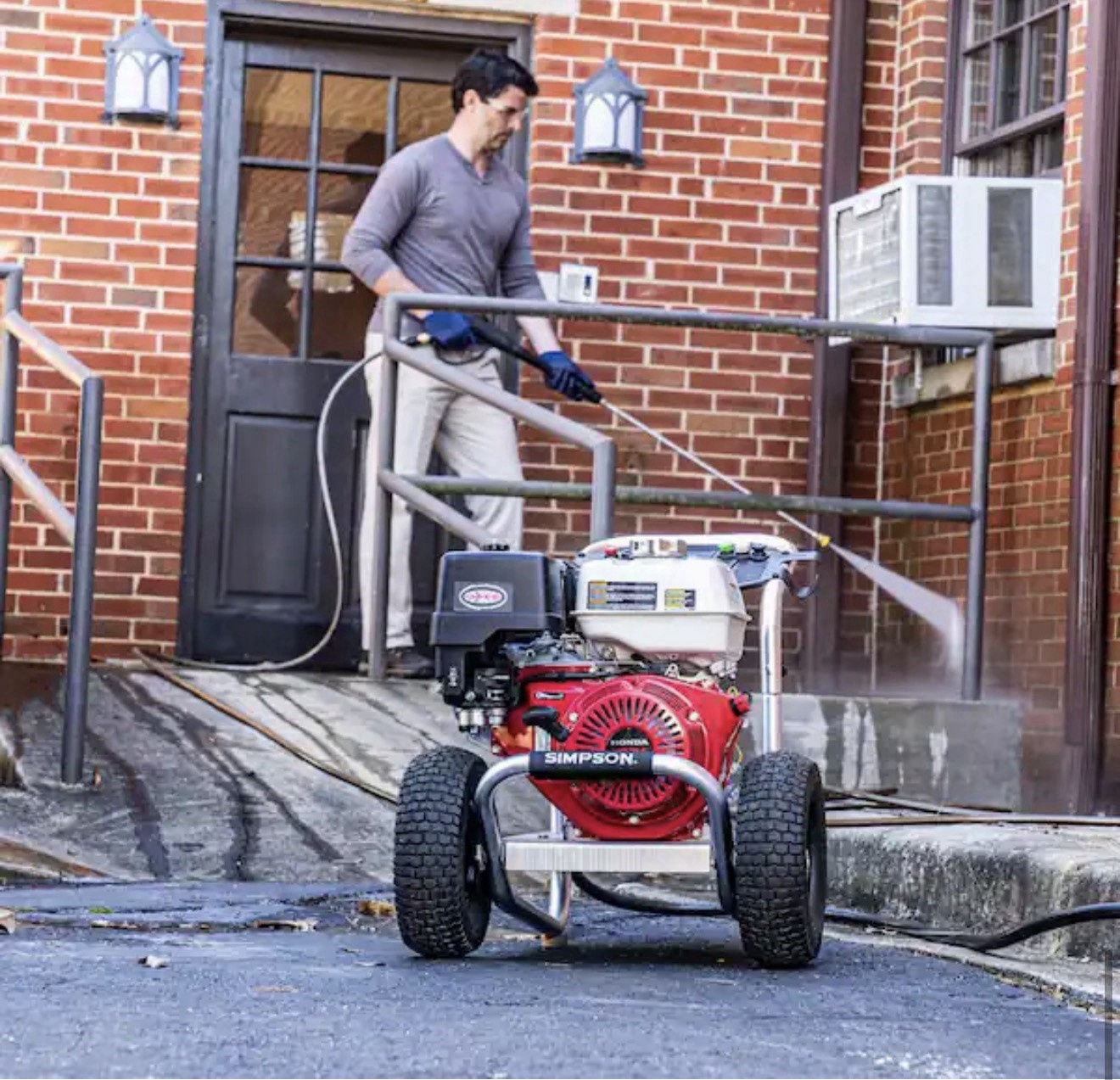 4200 PSI 4.0 GPM Gas Cold Water Pressure Washer with HONDA GX390 Engine NEW