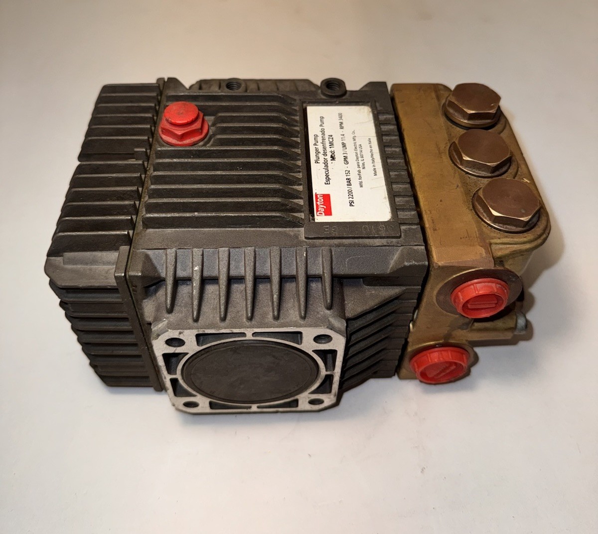 Dayton PUMP 1MCZ4 GPM 3 2200PSI 3400RPM 3/4″ SHAFT GAS FLANGE PRESSURE
