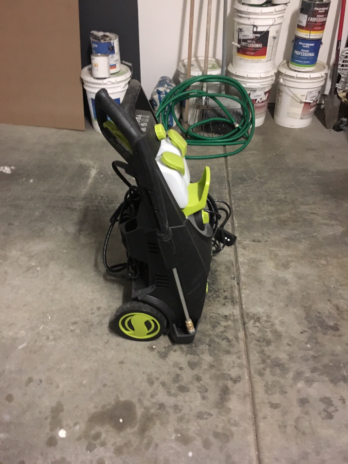 Sun Joe SPX3000-MAX Electric Pressure Washer 2800-PSI MAX 1.30 GPM Pressure Wash