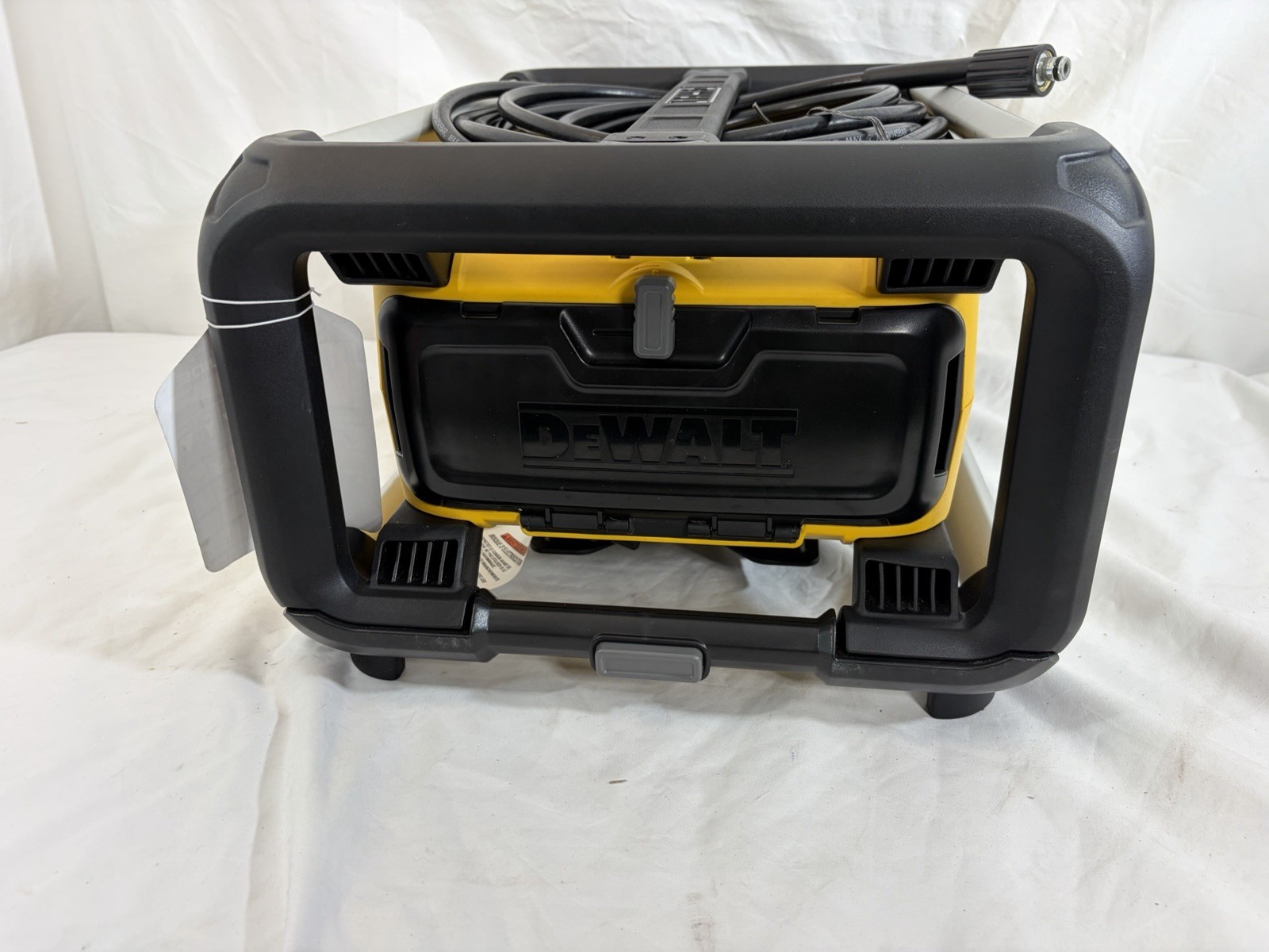 DEWALT 2100 PSI 1.2 GPM 13 Amp Cold Water Electric Pressure Washer DWPW2100