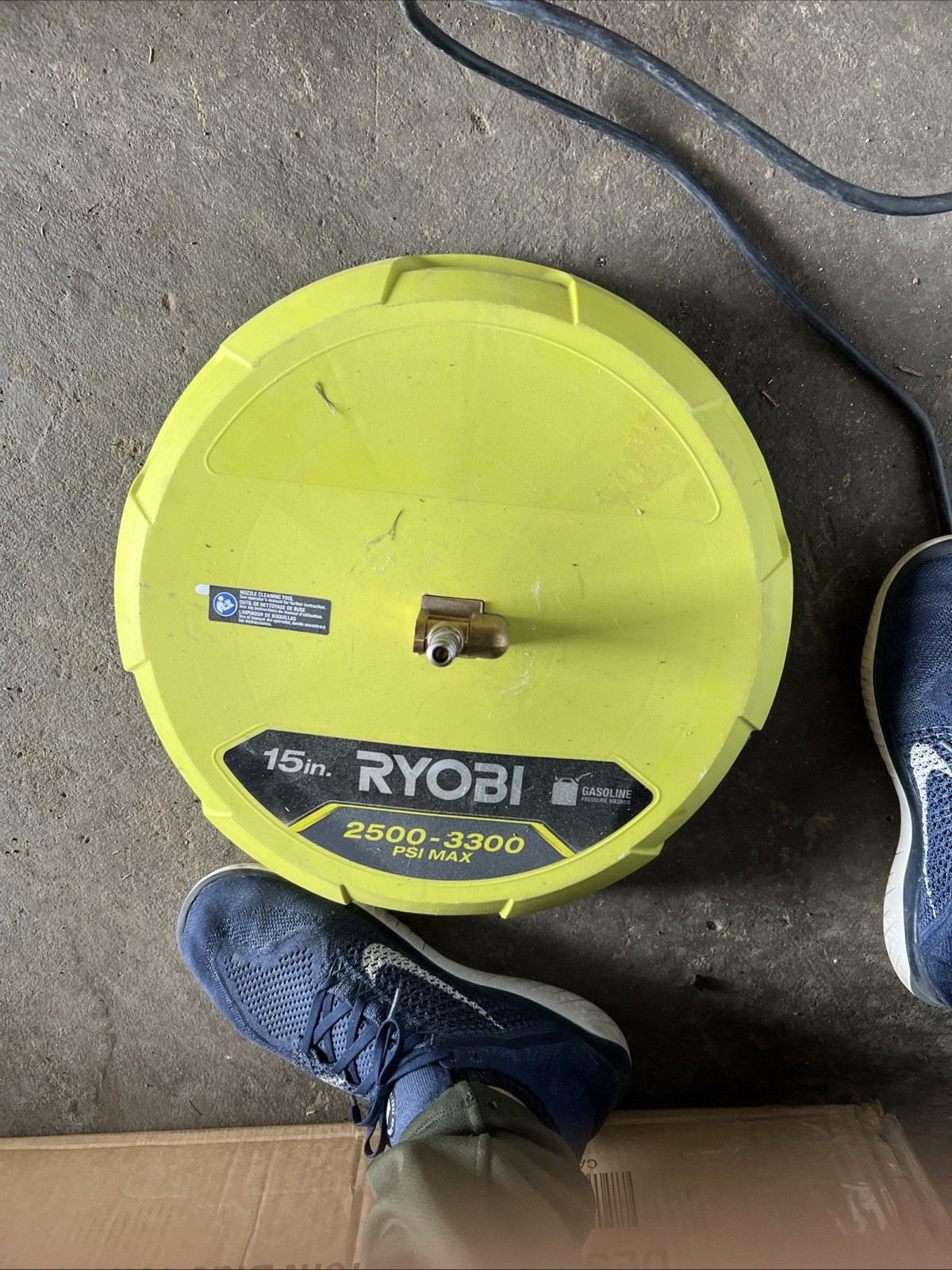 Ryobi RY31SC01 15 in. 2500 – 3300 PSI Surface Cleaner for Gas Pressure Washer