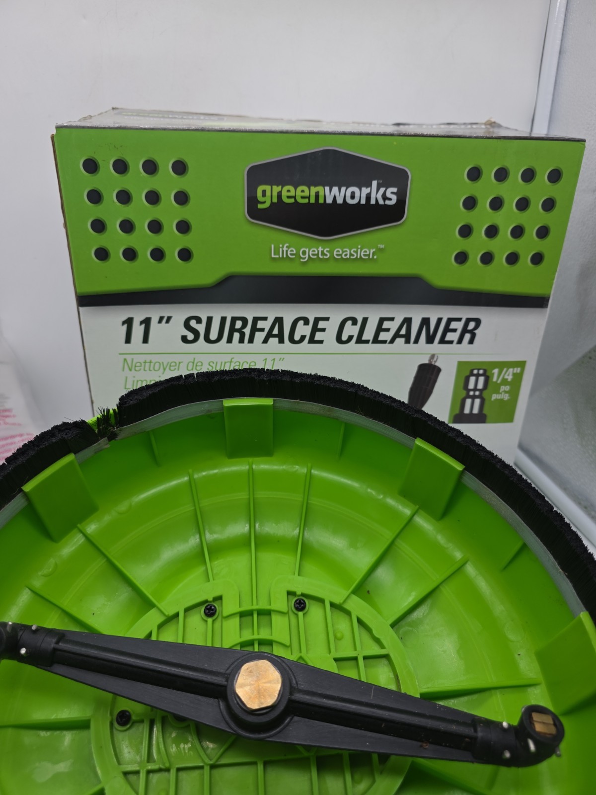 Greenworks 30012 11″ Surface Cleaner Attachment for Pressure Washers 2000PSI
