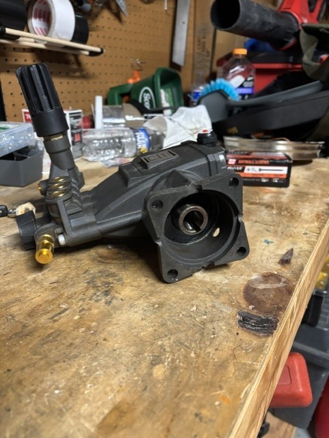AAA Horizontal Triplex Plunger Pressure Washer Crankcase Part Number 530001