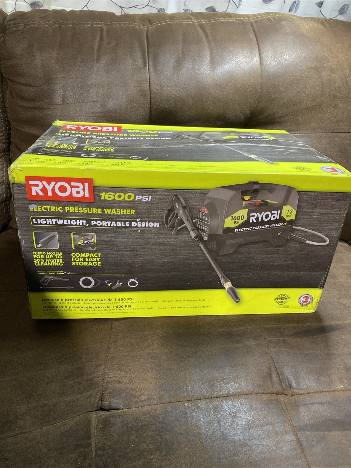 Ryobi RY141612 1600-PSI 1.2-GPM Electric Pressure Washer With 3 Tips
