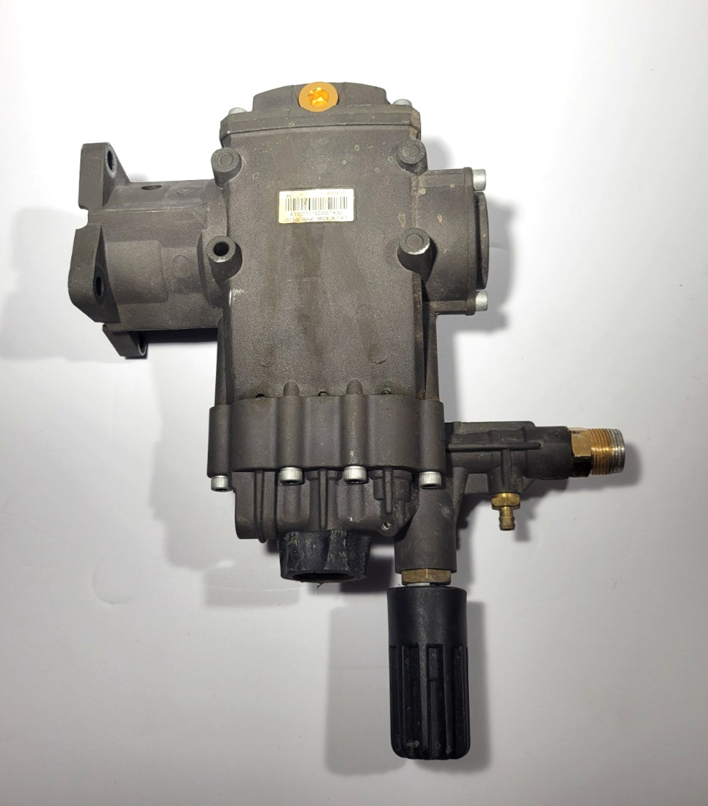 3600PSI AAA 4300017 pressure washer Pump (((FOR PARTS OR REPARE ))) NOT WORK