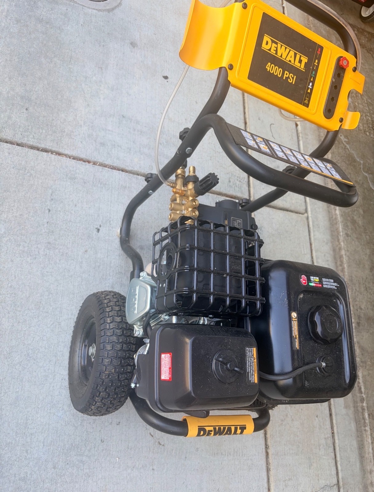 DEWALT Gasoline Pressure Washer 4000 PSI Star Pro Pump, Carry Handle, Hose, Wand