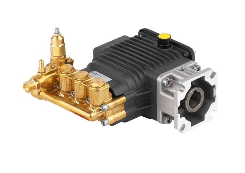 Annovi Reverberi (AR) Plunger Pump RSV23G33D-F32EZ, 3300 PSI, 3400 RPM