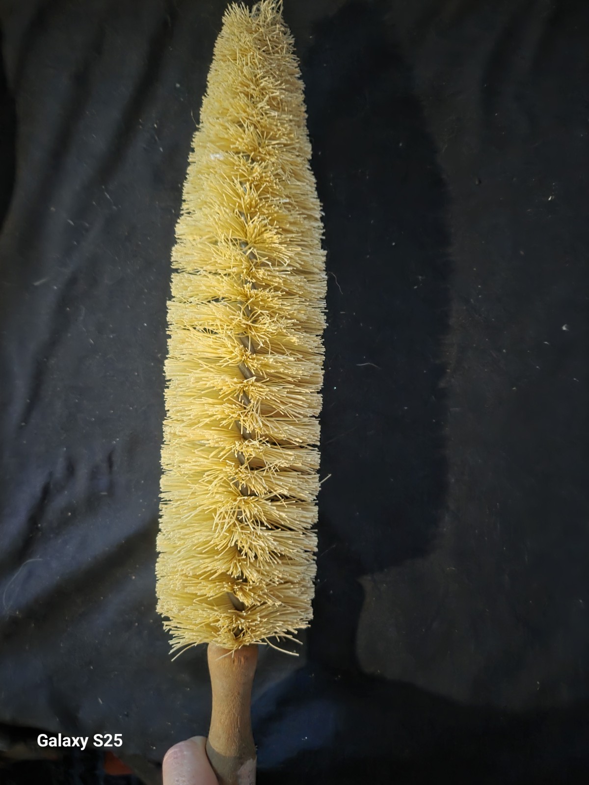 Hitech HIT-917X 17″ Tampico Spoke Brush/wood Handle