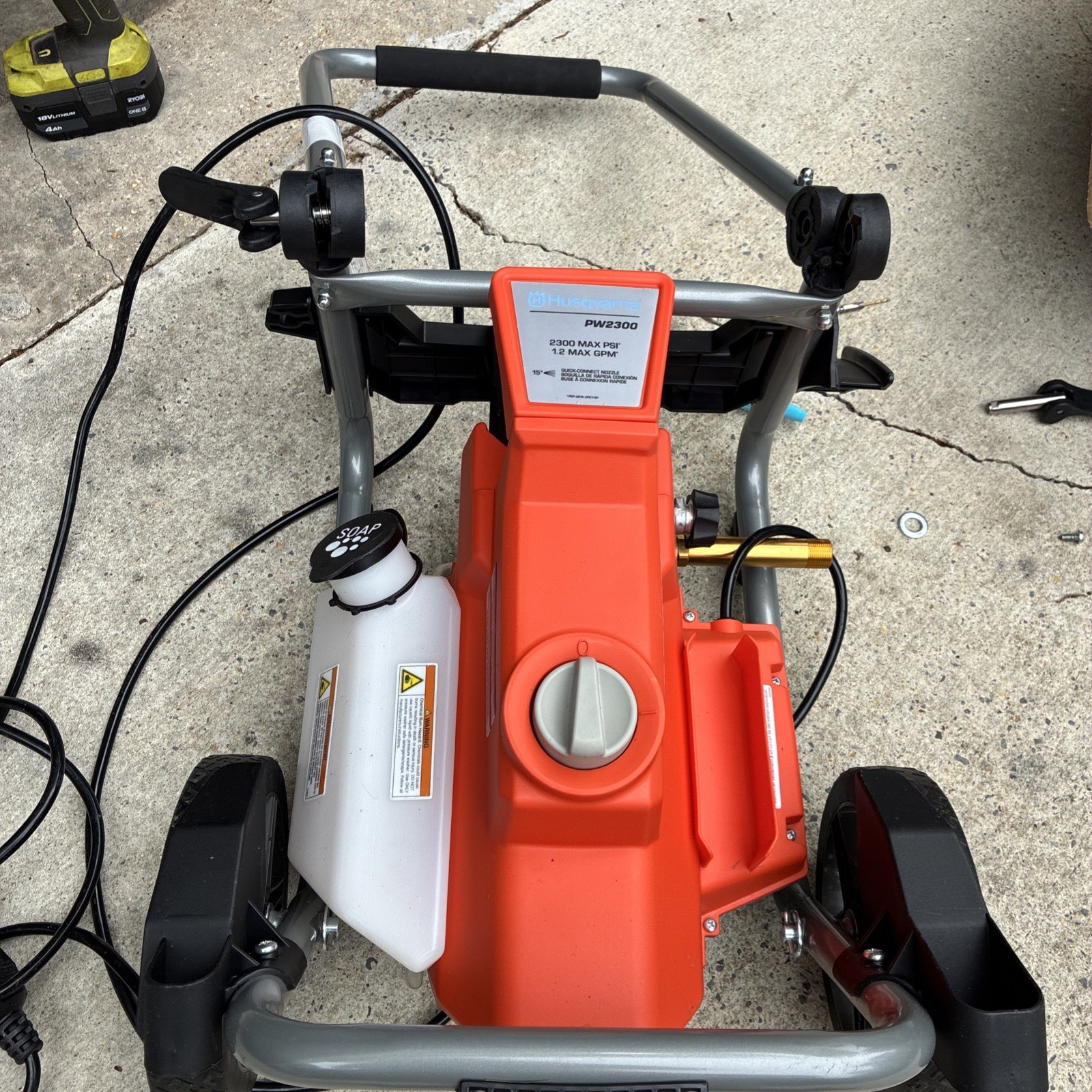 Husqvarna PW2300 Electric Pressure Washer – Broken Handle Part – Works Great