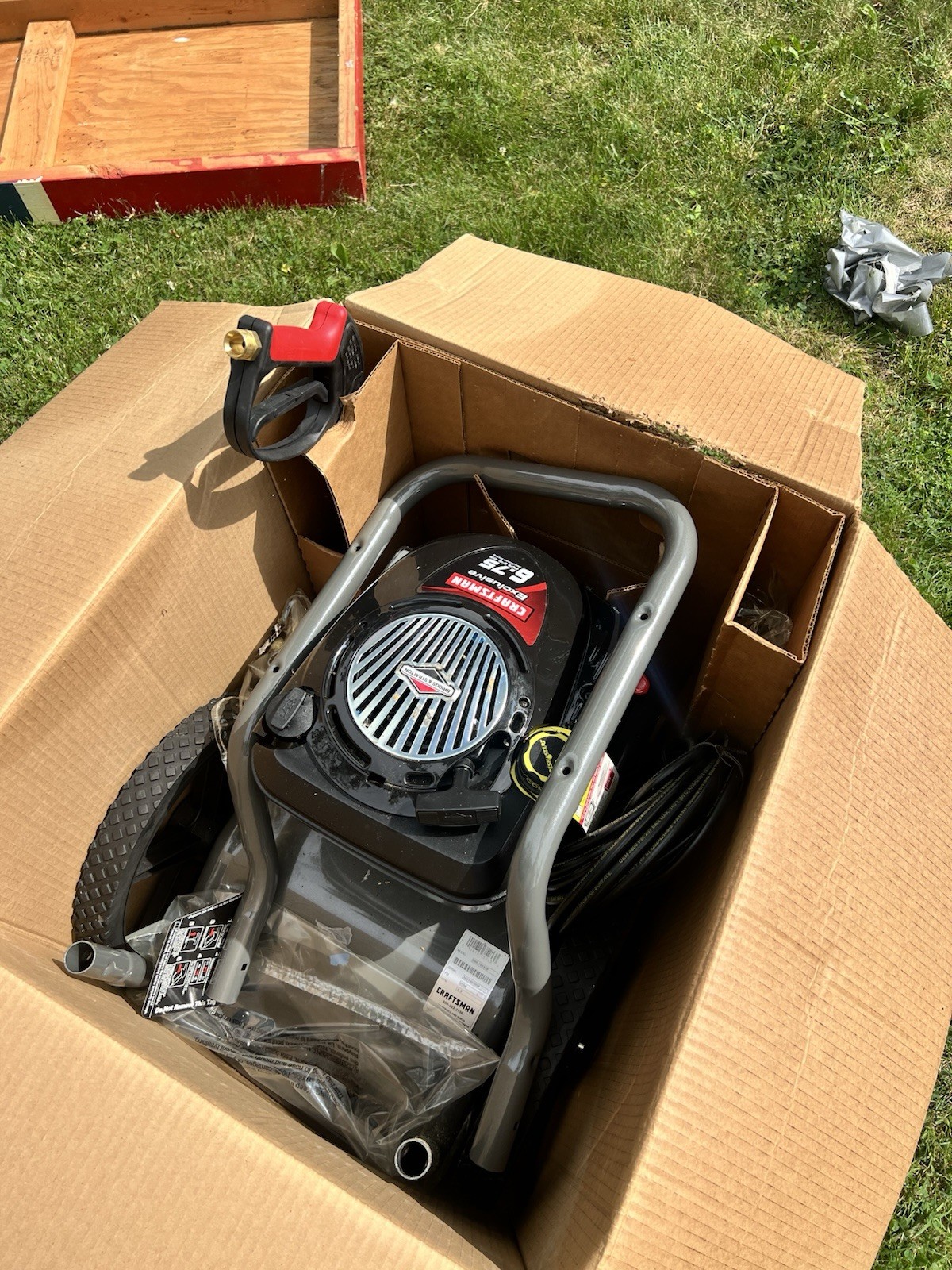 Craftsman 2550 PSI 2.0 GPM Gas Cold Water Pressure Washer Quick Connect 7175233