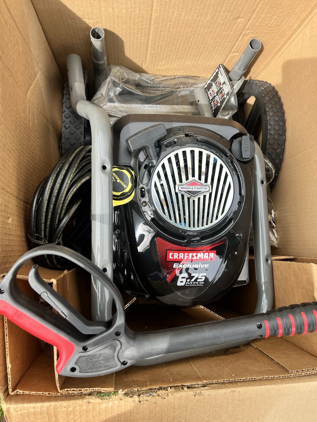 Craftsman 2550 PSI 2.0 GPM Gas Cold Water Pressure Washer Quick Connect 7175233