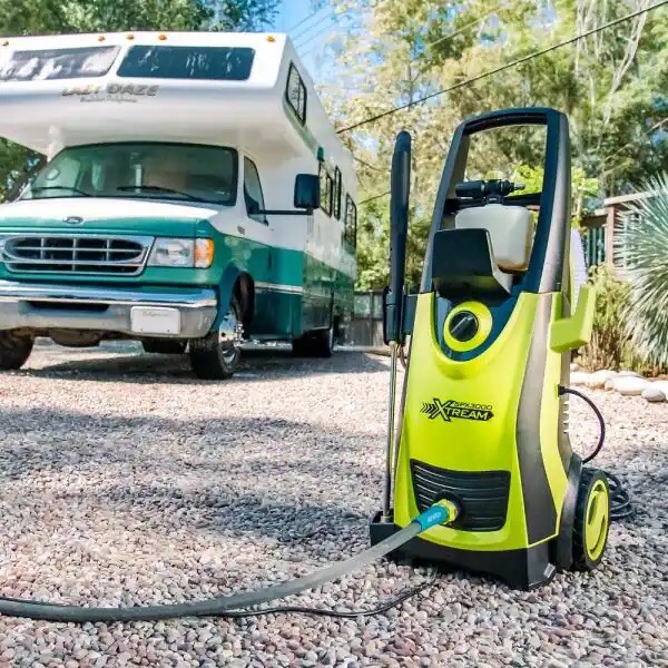 2200 Max PSI 1.65 GPM 13 Amp Cold Water Xtream Clean Electric Pressure Washer