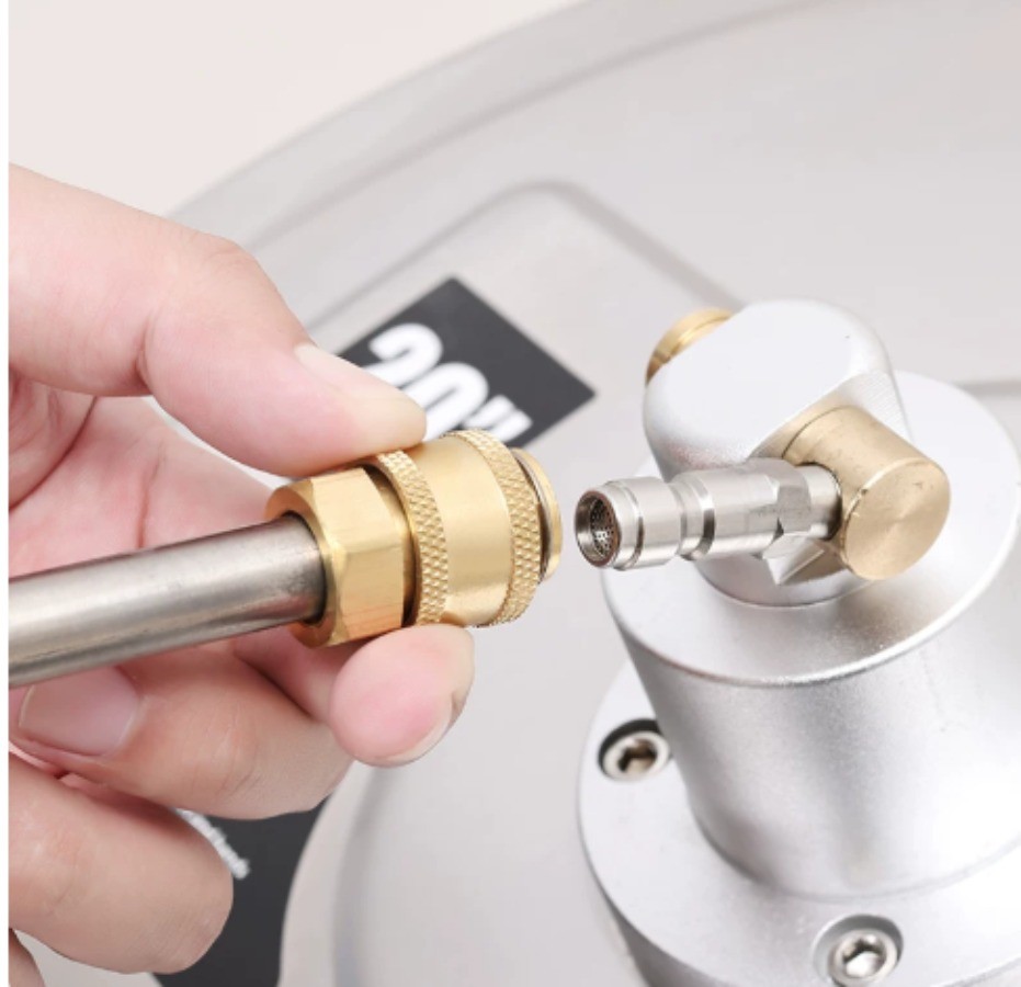 Stainless Steel Pressure Washer Quickly Connected To The Gas-electric Washer