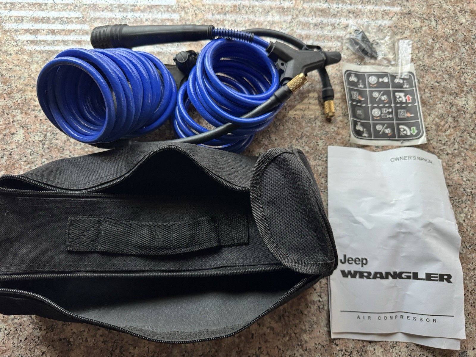 Jeep Wrangler Air Compressor Kit w/ Air Hose, Bag, Manual