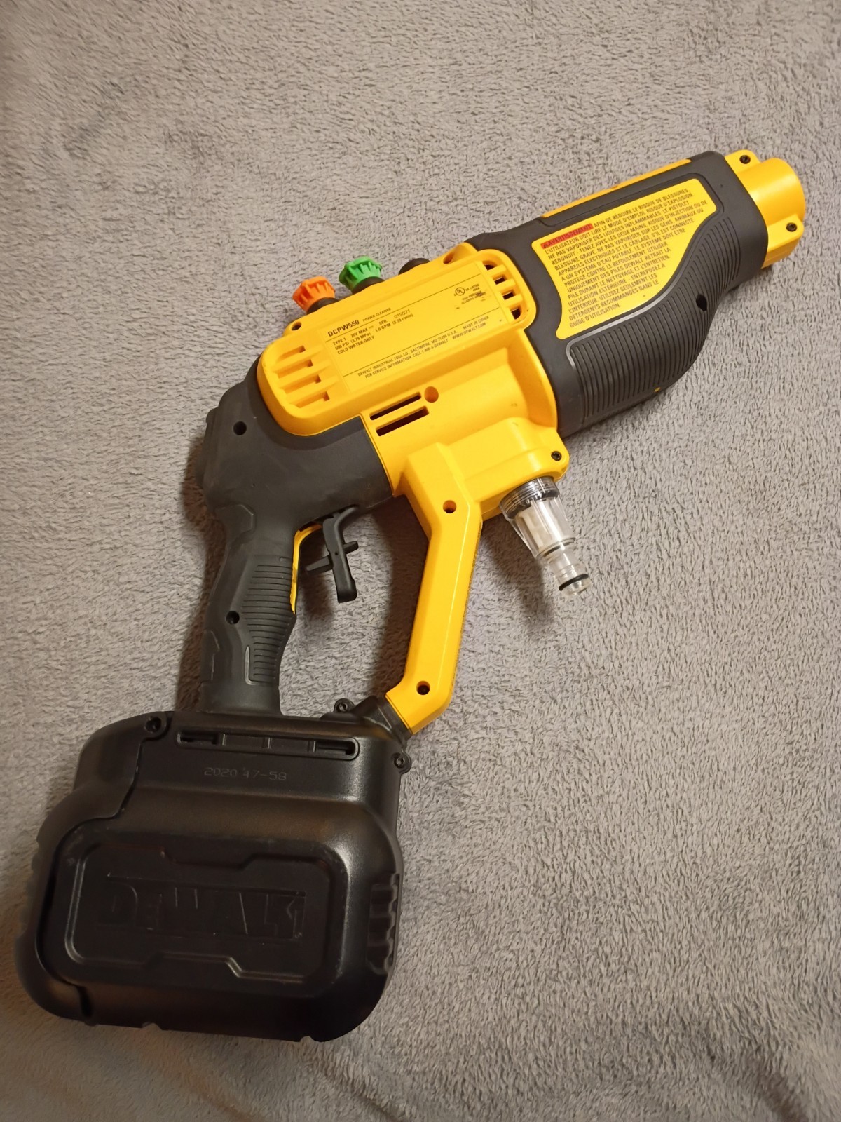 DeWalt 20v Max Cordless 550 PSI Cold Water Power Cleaner Model# DCPW550
