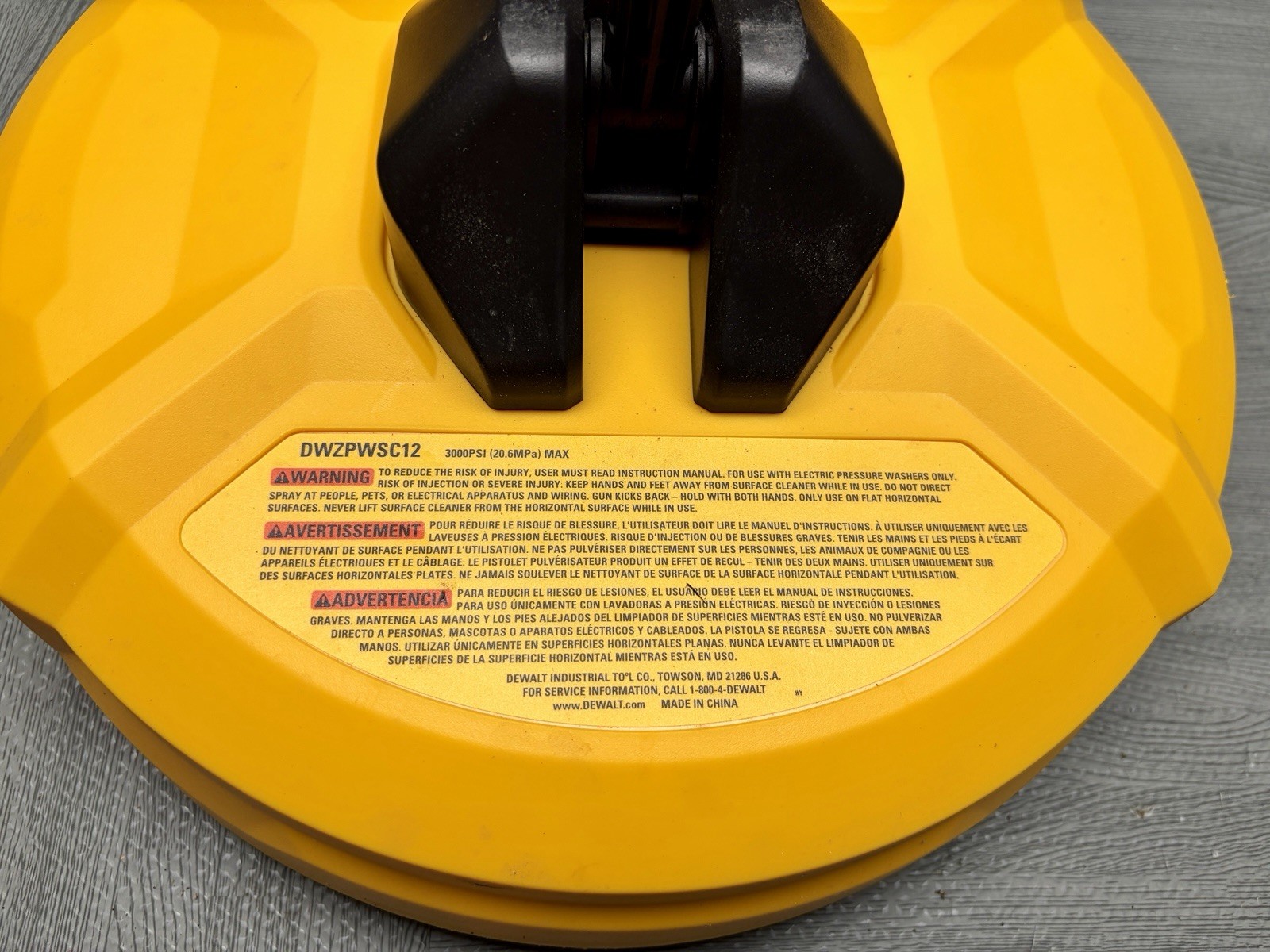 DEWALT Surface Cleaner USED Up To 3000 PSI Driveway & Sidewalk Surface Cleaner