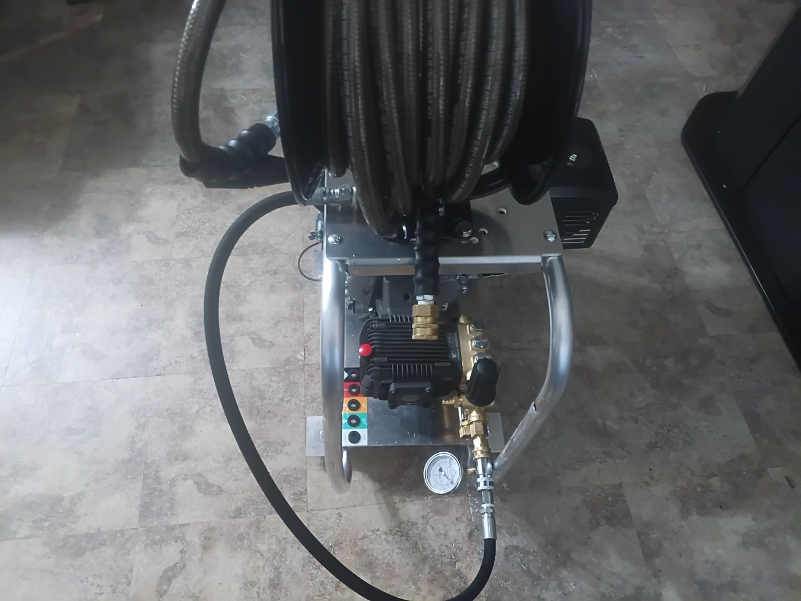 Pressure Washer – Brand New Commercial 4,000 PSI