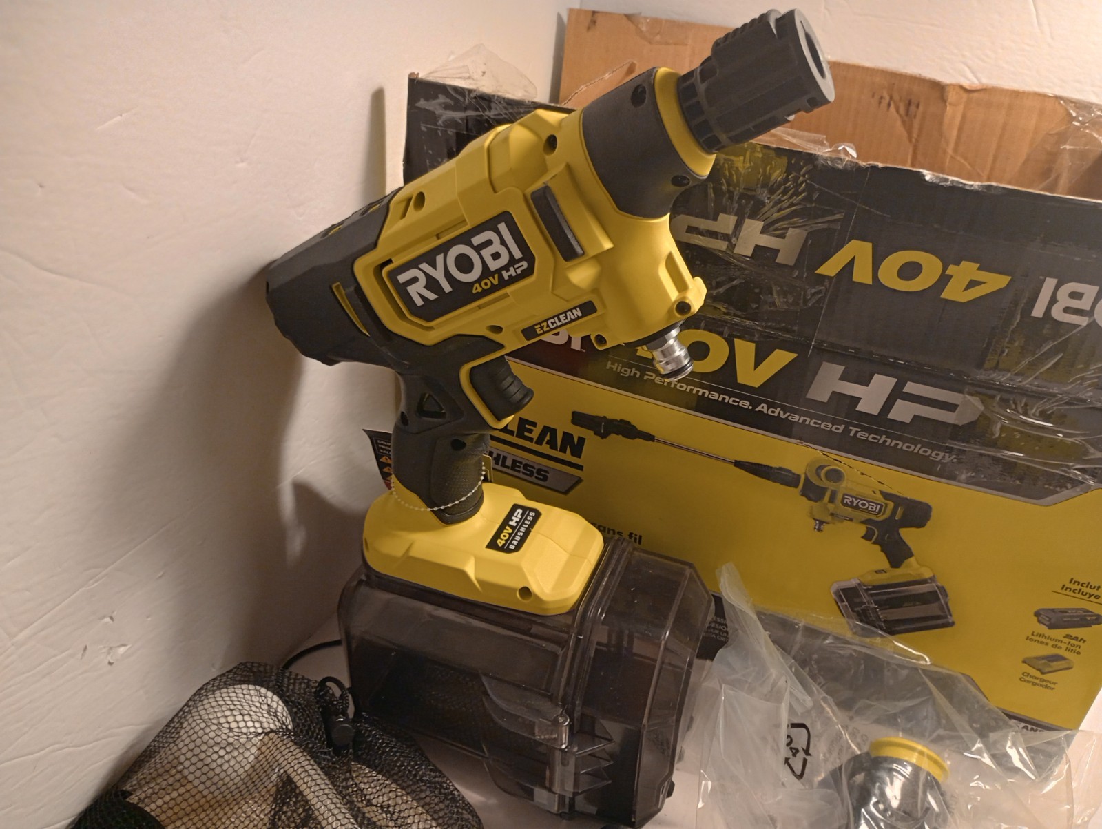 RYOBI EZClean 40V Cordless 600 PSI Pressure Washer charger only no battery