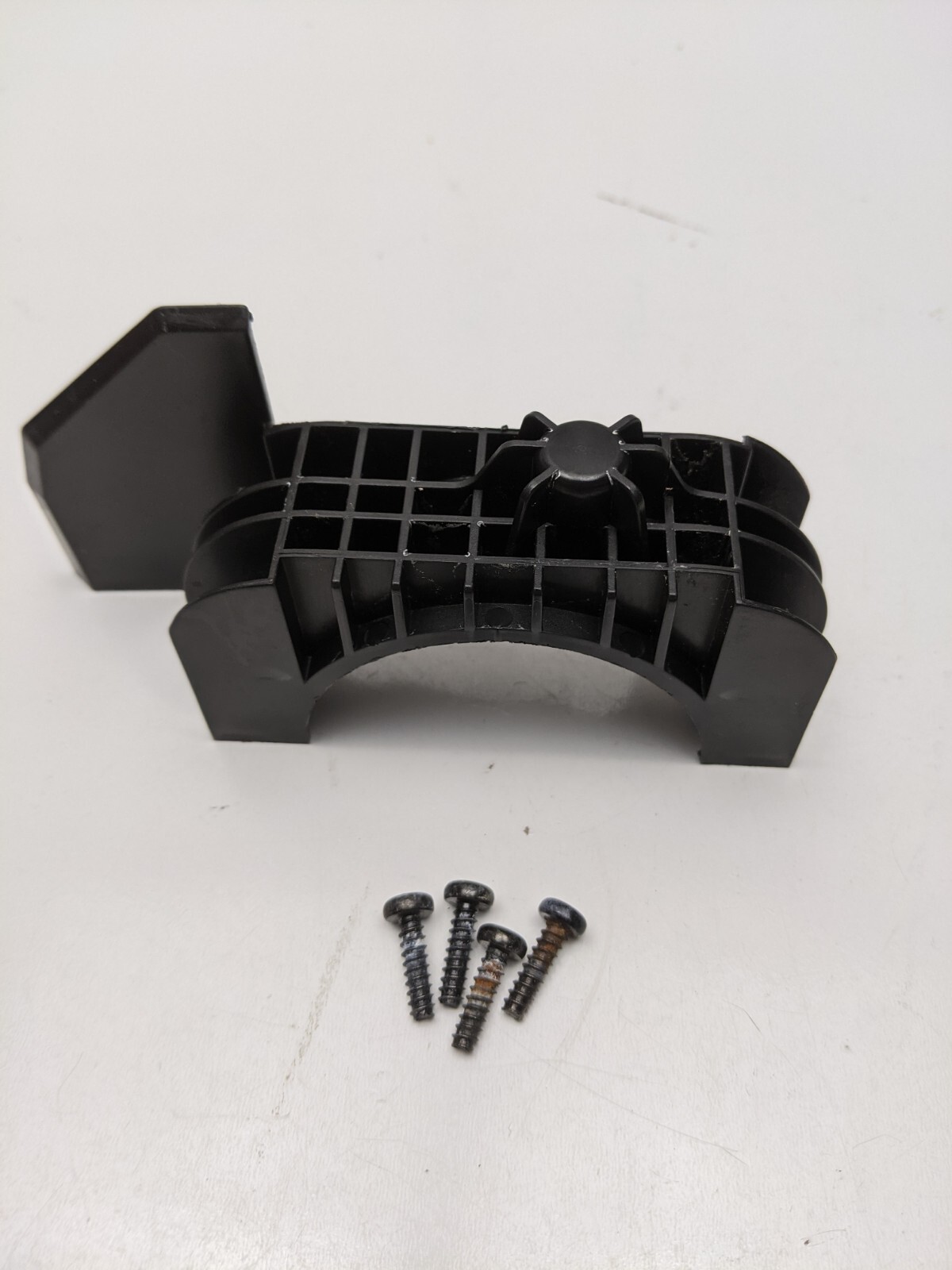 Ryobi OEM Parts. Motor Clamp Assembly RY142022VNM 2000psi Pressure Washer