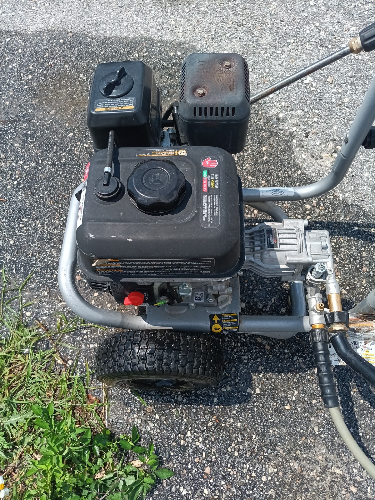 Simpson 3400 PSI 2.5 GPM Gas Powered Cold Water Pressure Washer with 208 CC CRX