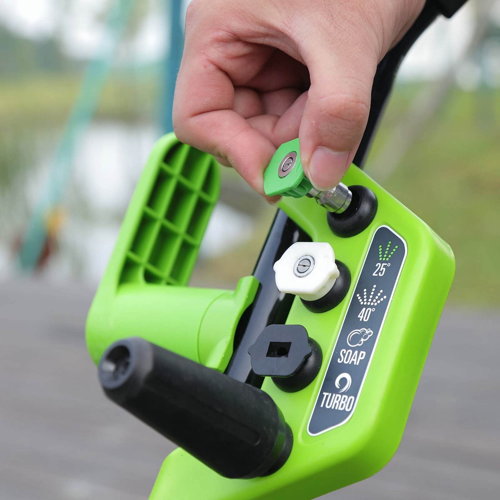 Greenworks 2000 PSI 1.2 GPM Electric Pressure Washer 25Ft Hose 35Ft Cord 4 Nozzl
