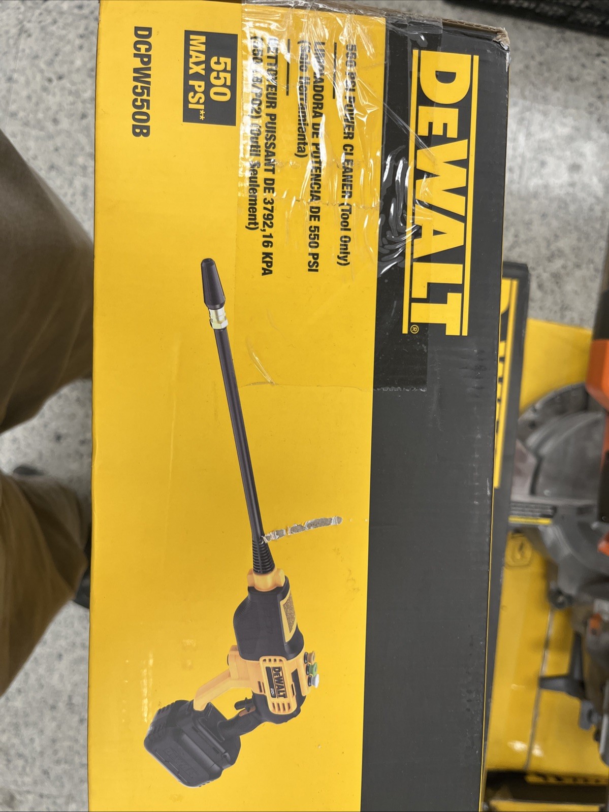DEWALT 20V MAX 550 PSI Cold Water Pressure Washer (Tool only) (DCPW550B)