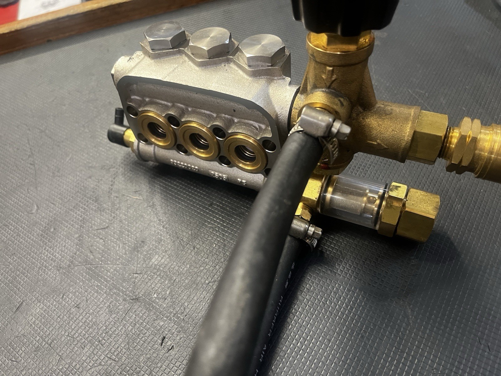 AR Replacement Pressure Washer Pump Head Assy for RRV4G40 Annovi Reverberi Viper