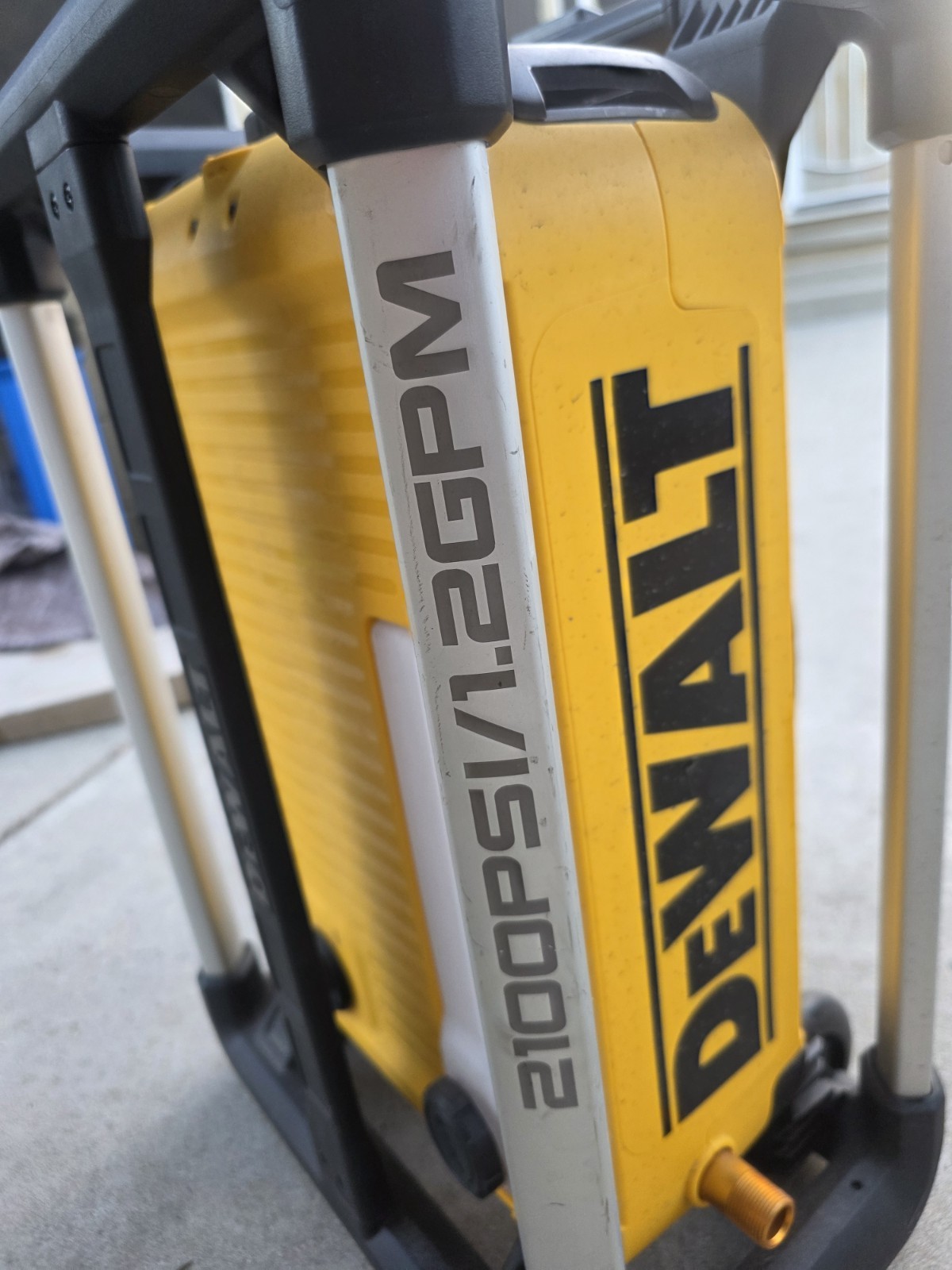 DeWALT DWPW2100 2100 PSI Electric Cold Water Pressure Washer