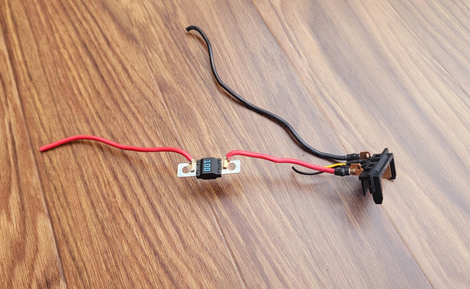 DeWalt BATTERY TERMINAL & FUSE FOR 20v TOOLS