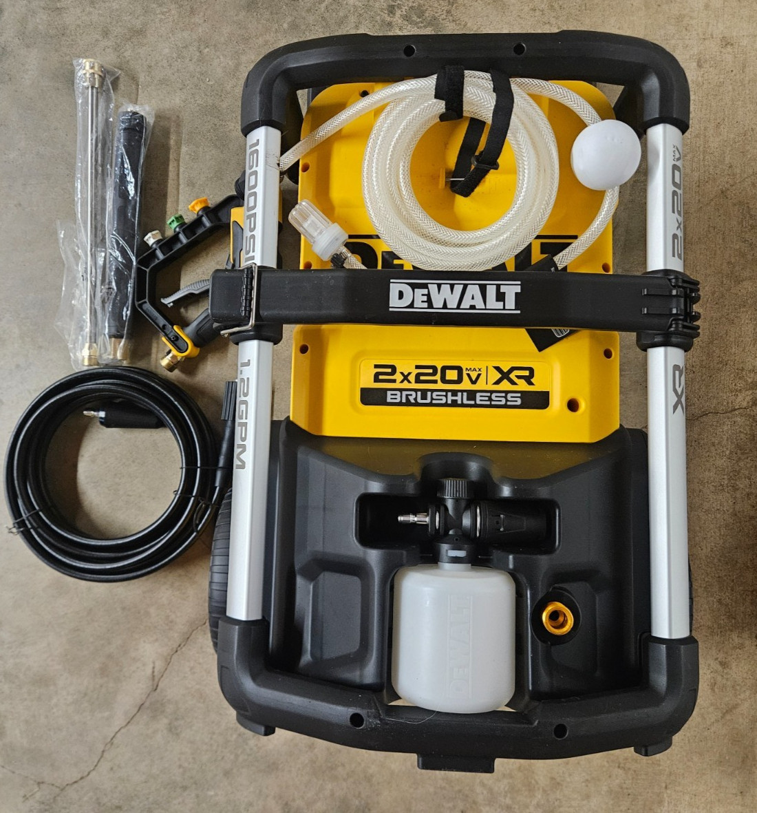 NEW DeWalt 20v MAX XR Brushless 1600 PSI 1.2 GPM Pressure Washer Model# DCPW1600