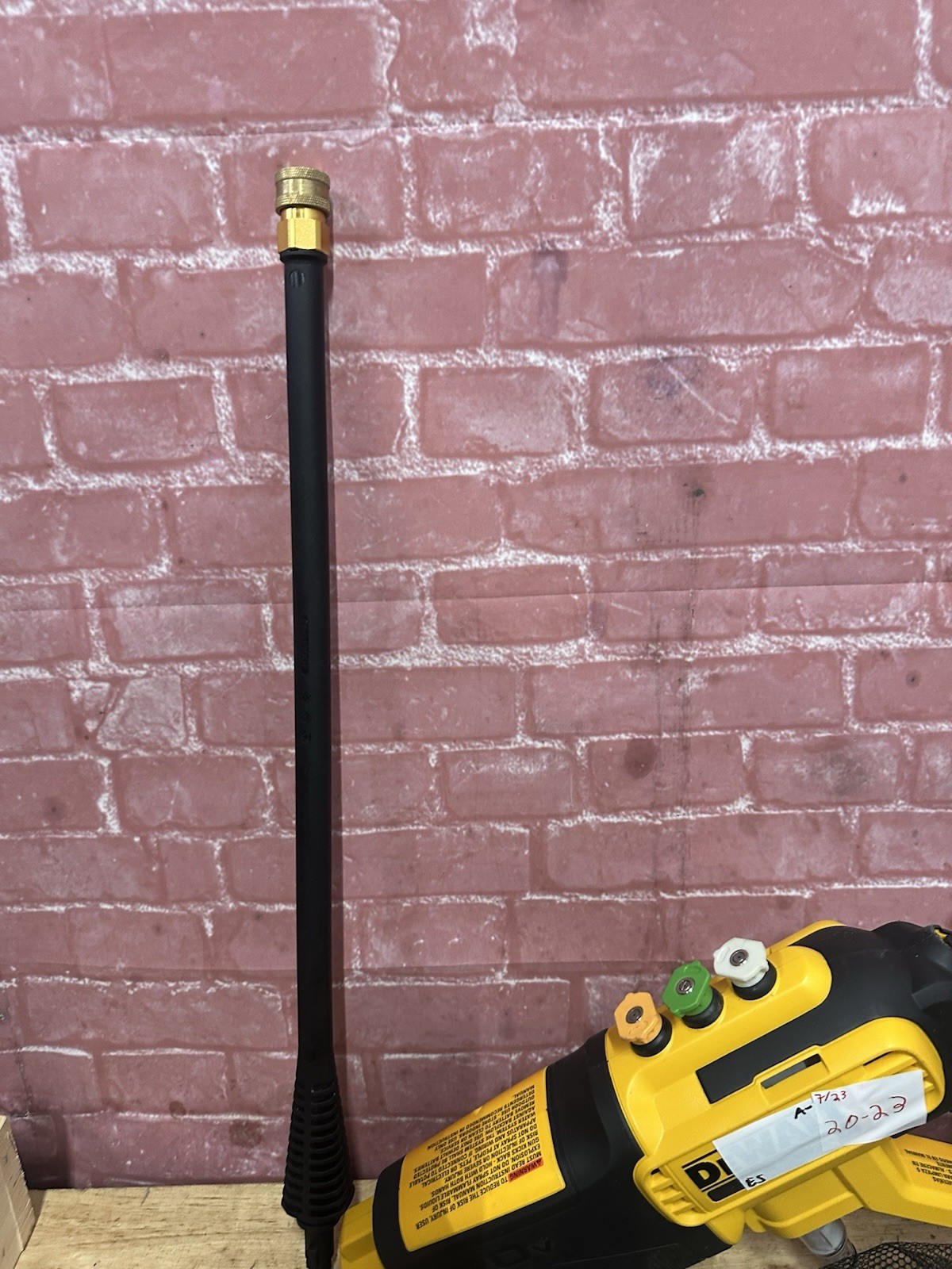 DEWALT DCPW550B 20V 550 PSI Cleaner Pressure Washer (Tool Only) Used 20-23